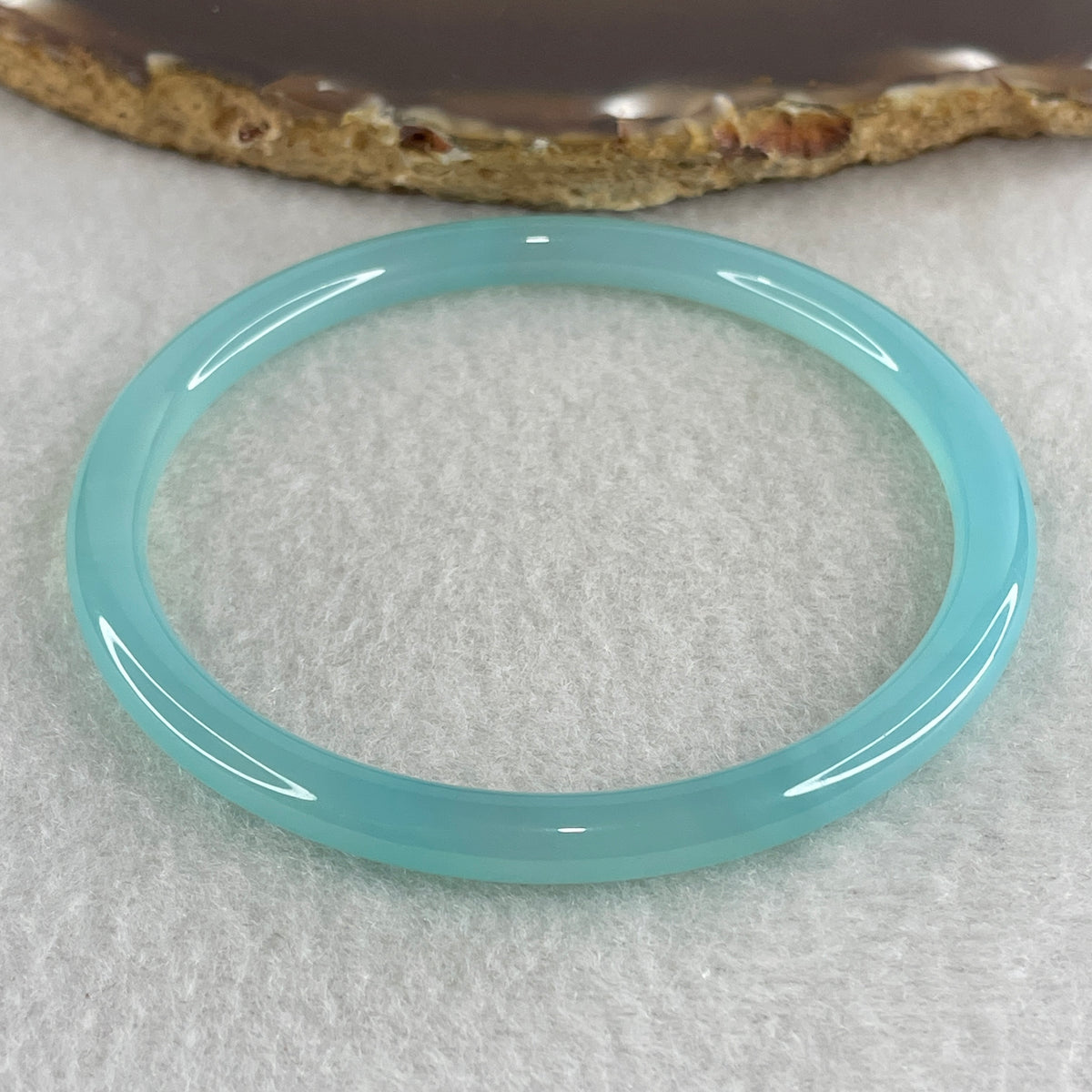 Natural Blue Chalcedony Agate Bangle | 61.2mm Inner Diameter (15.13g 5.6x6.0mm | Perfect Flawless Grade | Serenity, Eloquence & Calming Mind) - Huangs Jadeite and Jewelry Pte Ltd