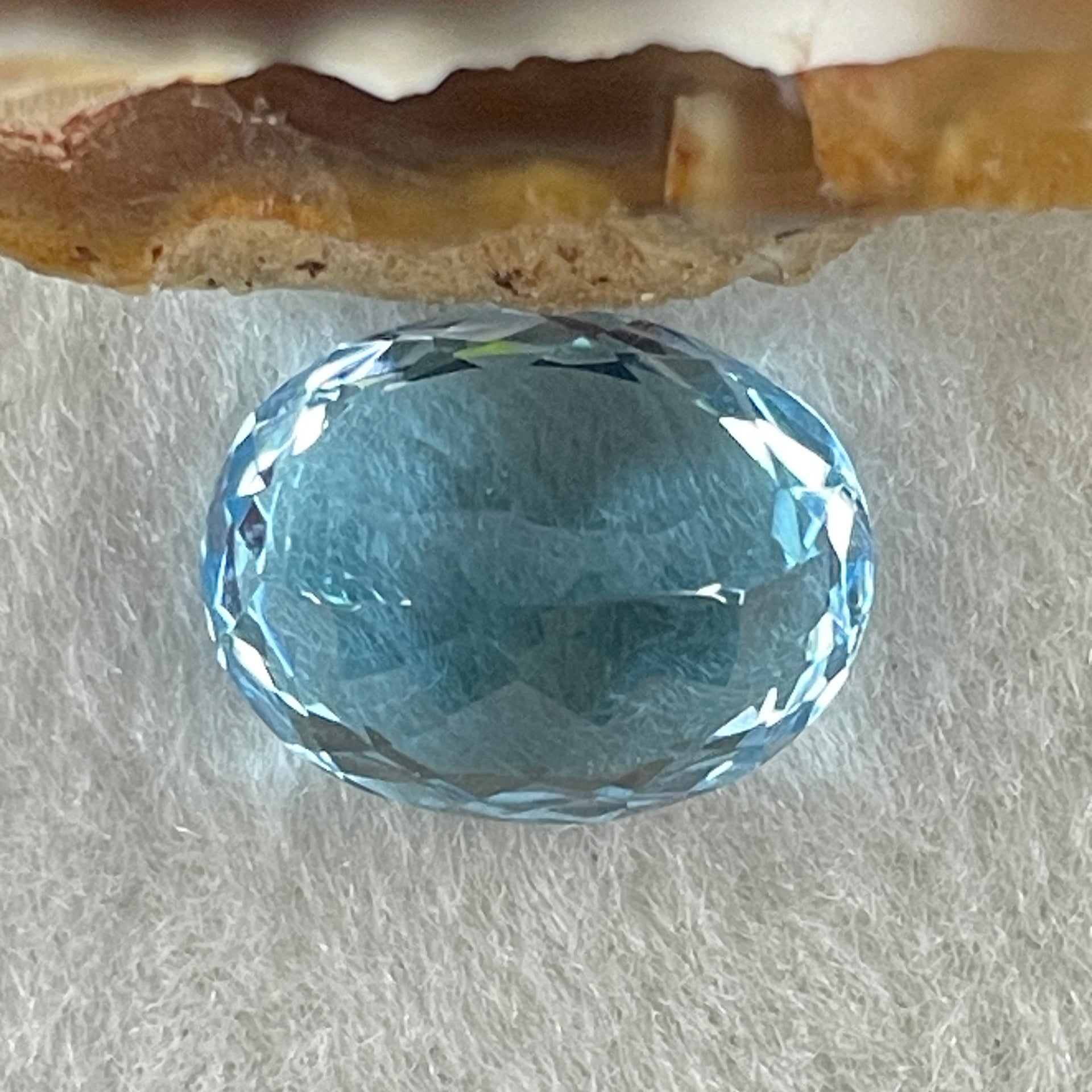Natural Sky Blue Topaz Oval Shape 10.33ct 14.1 by 10.9 by 8.2mm - Huangs Jadeite and Jewelry Pte Ltd