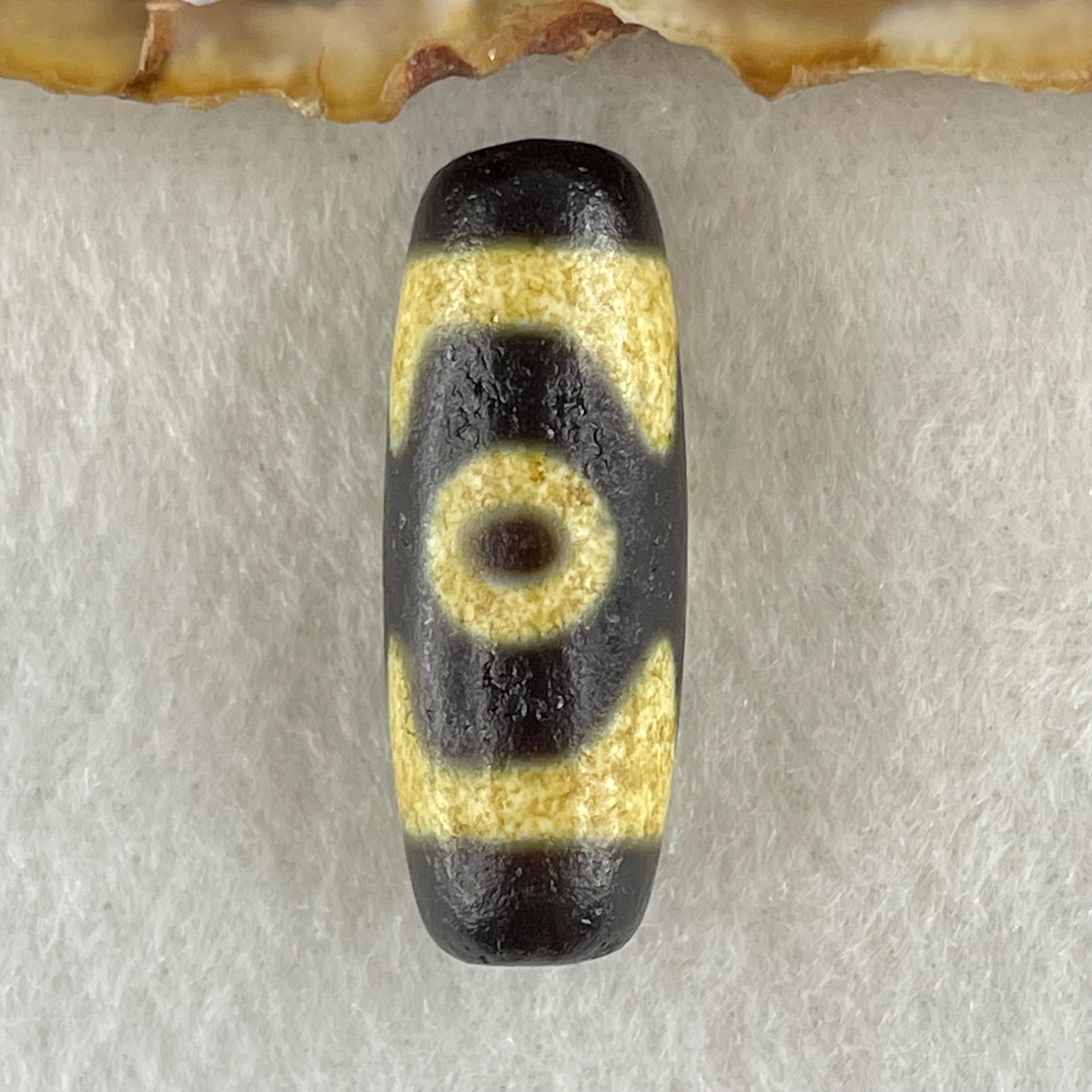 Natural Powerful Tibetan Old Oily Agate 3 Eyes Dzi Bead Heavenly Master (Tian Zhu) 三眼天诛 5.07g 28.8 by 10.8mm - Huangs Jadeite and Jewelry Pte Ltd