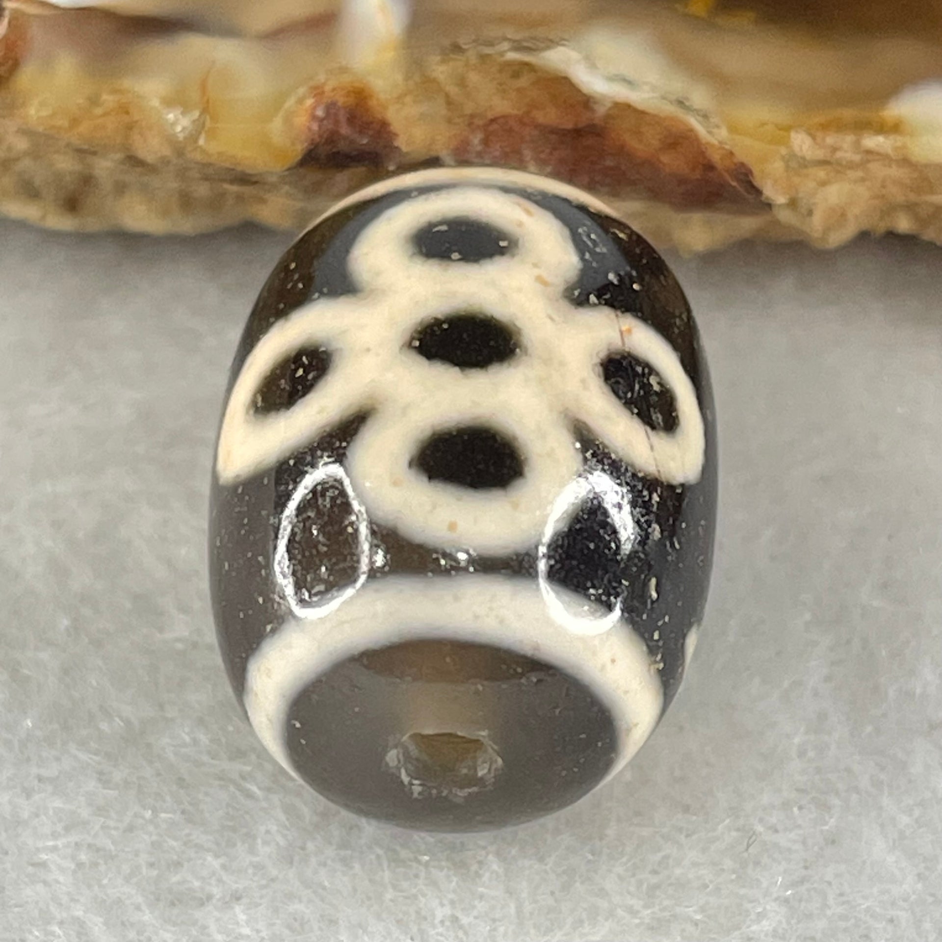 Natural Powerful Tibetan Old Oily Agate 5 Eyes Lightning Dzi Bead Heavenly Master (Tian Zhu) 五眼闪电天珠 4.85g 17.6 by 13.4mm - Huangs Jadeite and Jewelry Pte Ltd