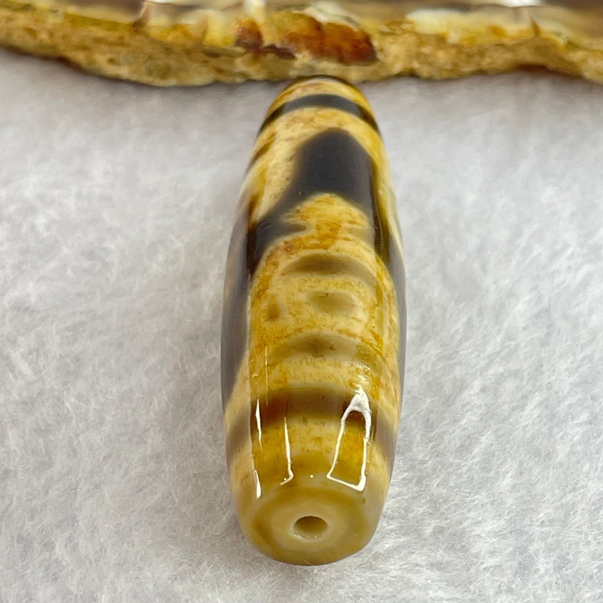 Natural Powerful Tibetan Old Oily Agate 4 Nectar Vessel Dzi Bead Heavenly Master (Tian Zhu) 花蜜容器眼天珠 16.67g 49.0 by 14.8mm - Huangs Jadeite and Jewelry Pte Ltd