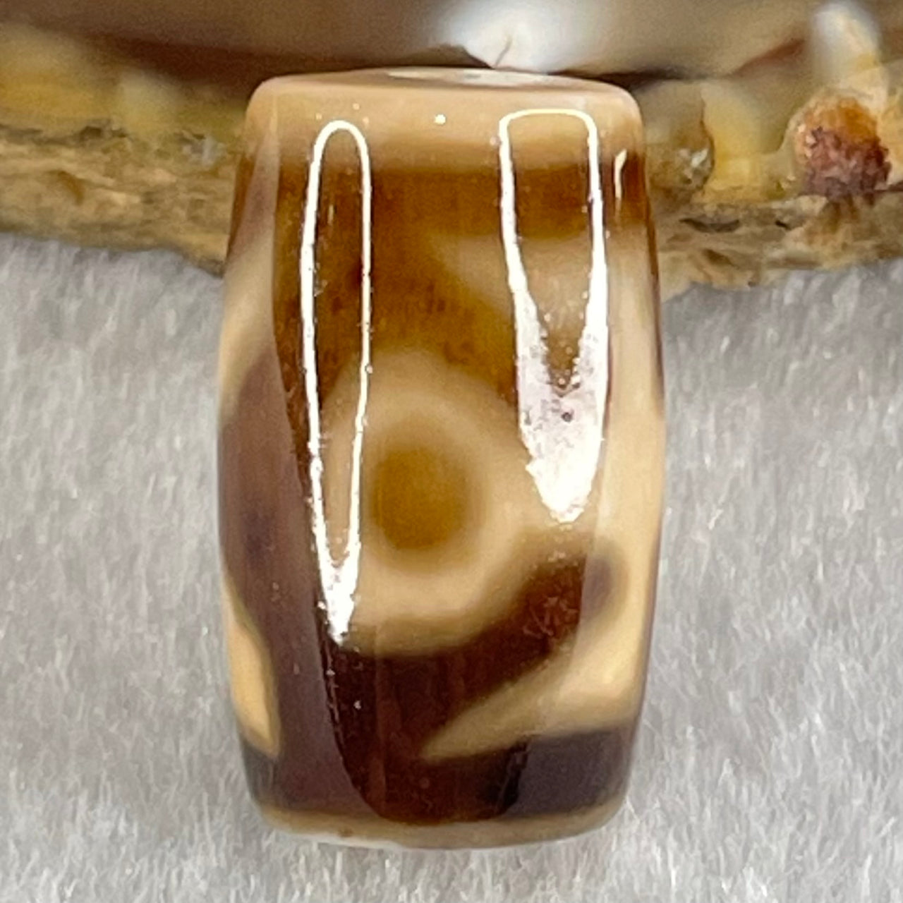Natural Powerful Tibetan Old Oily Agate Patina Guiren Tairen Human Dzi Bead Totem Amulet Heavenly Master (Tian Zhu) 贵人天诛 4.58g 19.3 by 11.4mm - Huangs Jadeite and Jewelry Pte Ltd