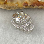 1.0 Ct Colourless Round Brilliant Diameter 6.5mm VVS1 Excellent Cut Moissanite Excellent Polish Excellent Symmetry None Florescence in S925 Silver Pendant GRA 218553560 - Huangs Jadeite and Jewelry Pte Ltd