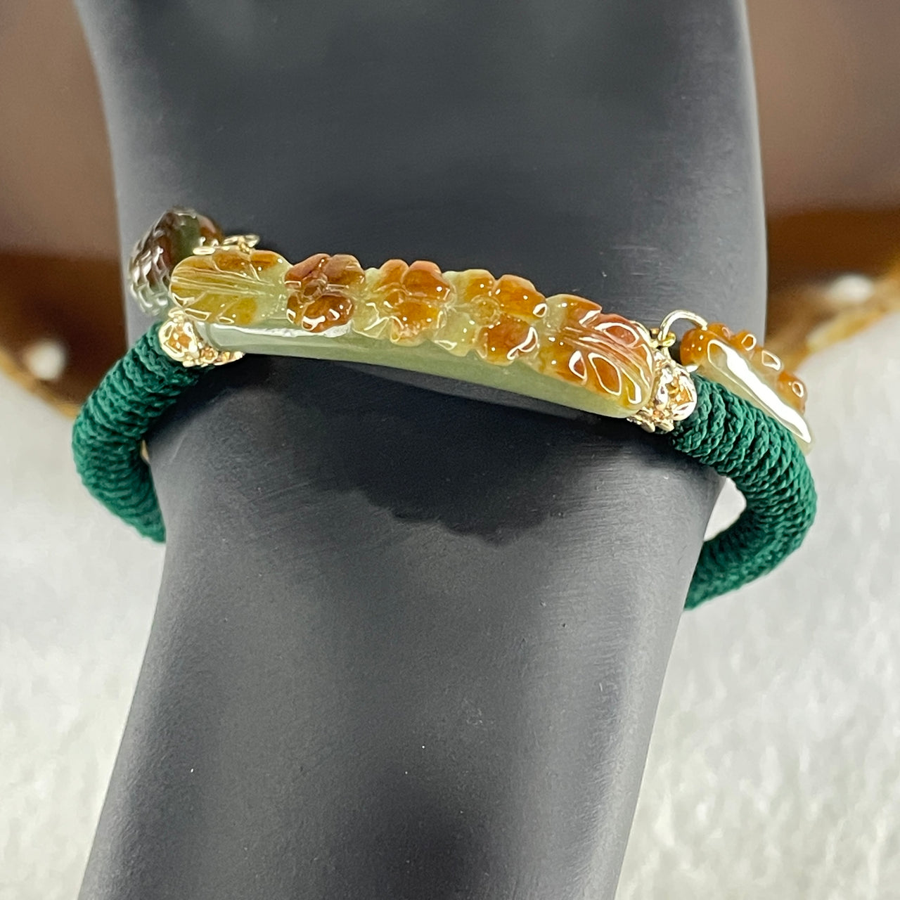 Natural Type A Brownish with Green Jadeite Flowers with Gold Fish and Bag Charms Bracelet 12.29g 17cm 7.0 by 10.9mm