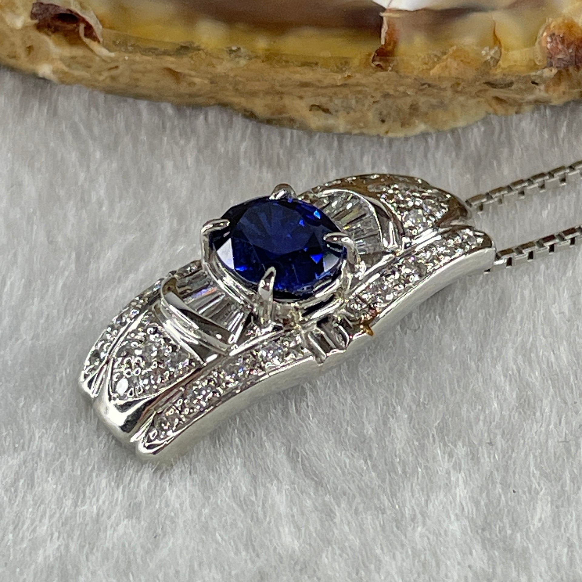 High Grade Natural Royal Blue Sapphire 1.8ct Natural Diamonds 0.45ct Platinum PT950 Pendant 6.98g with PT900 Necklace 3.95g Max 44cm Adjustable Total 10.93g - Huangs Jadeite and Jewelry Pte Ltd