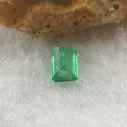 Natural Colombia Green Emerald (Beryl) Cut-Cornered Rectangular step cut 0.50ct 5.5 by 3.7 by 3.2mm - Huangs Jadeite and Jewelry Pte Ltd