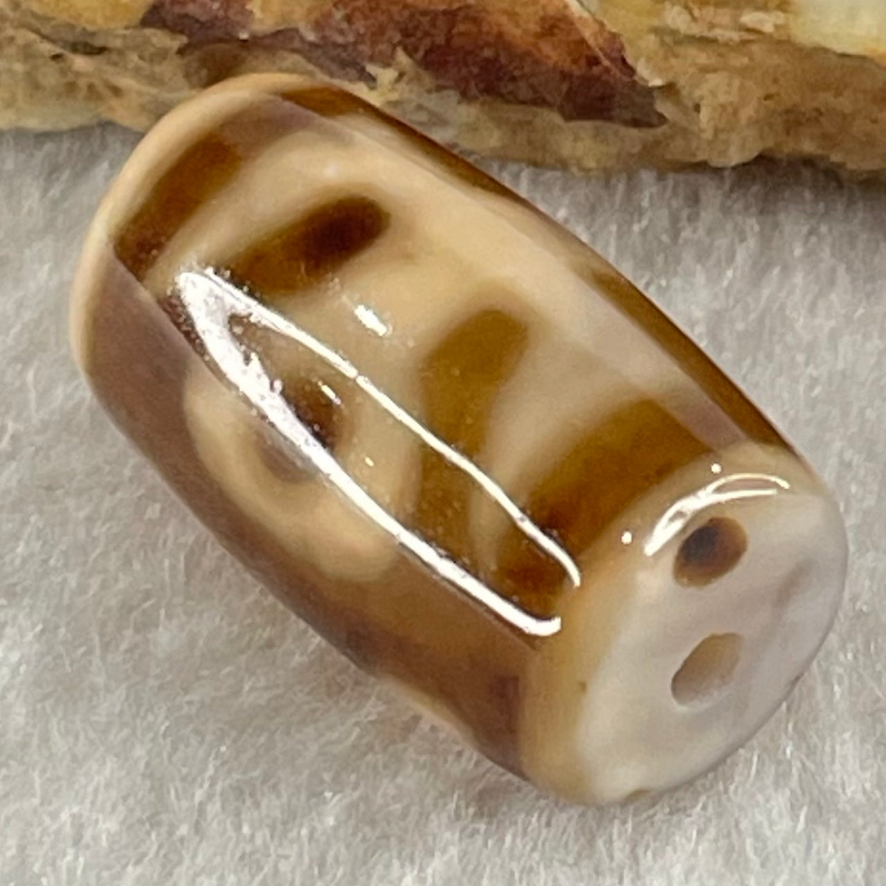 Natural Powerful Tibetan Old Oily Agate Patina Guiren Tairen Human Dzi Bead Totem Amulet Heavenly Master (Tian Zhu) 贵人天诛 4.70g 19.8 by 11.7mm - Huangs Jadeite and Jewelry Pte Ltd