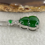 Natural Type A Omphacite Green Jadeite Hulu Necklace in S925 Silver | (5.62g | 42cm S925 | 16.8 x 12.1 x 4.0mm | Health, Abundance & Negative Energy Absorber, Feng Shui Prosperity & Longevity Necklace) - Huangs Jadeite and Jewelry Pte Ltd