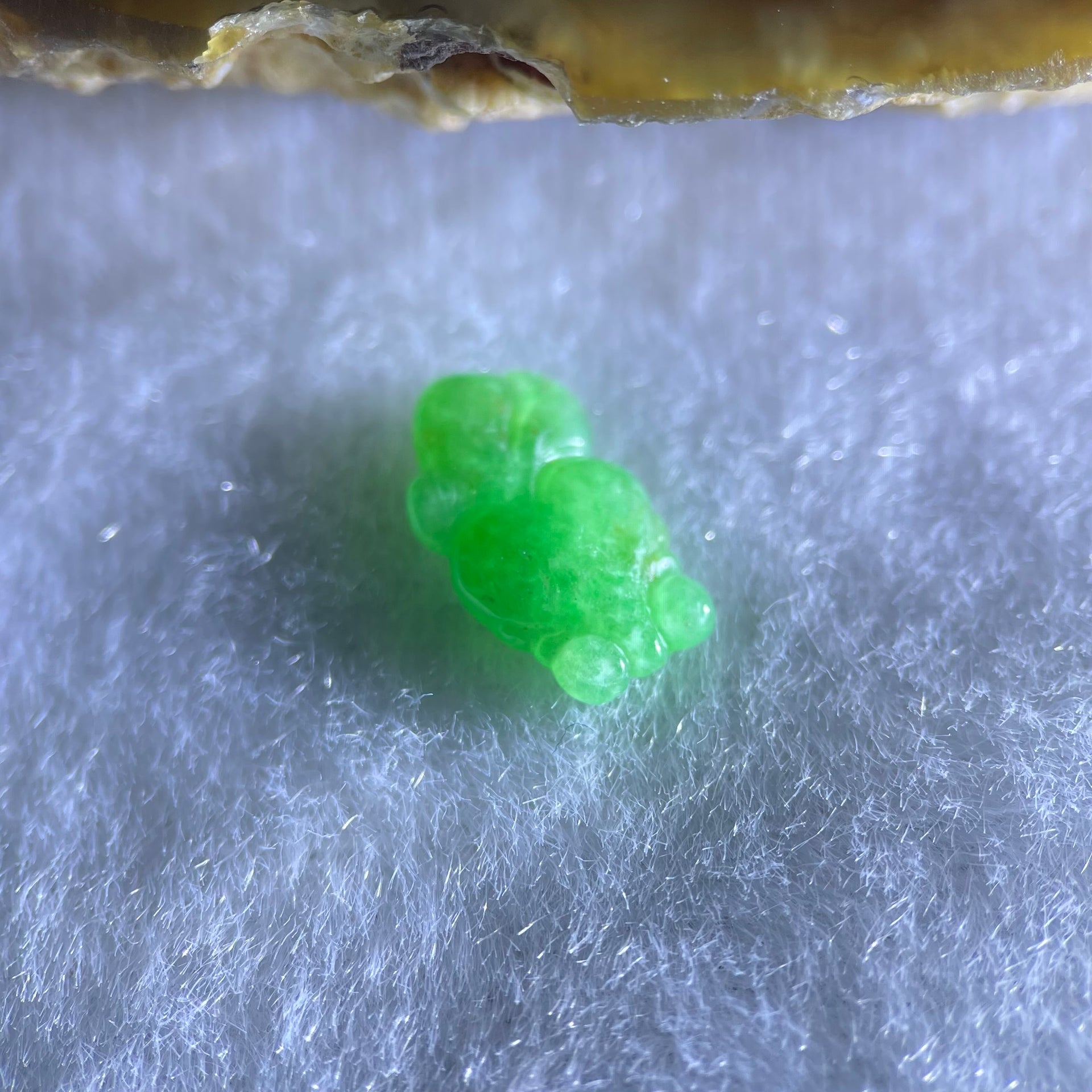 Type A Old Mine Full Green Jadeite Goldfish Charm Stone For Setting 0.25g 10.8 by 6.1 by 1.9mm - Huangs Jadeite and Jewelry Pte Ltd