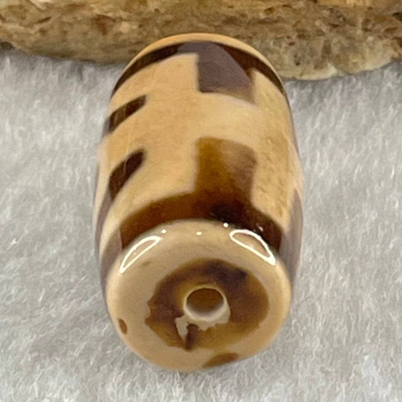 Natural Powerful Tibetan Old Oily Agate Patina Guiren Tairen Human Dzi Bead Totem Amulet Heavenly Master (Tian Zhu) 贵人天诛 4.61g 19.7 by 11.7mm - Huangs Jadeite and Jewelry Pte Ltd