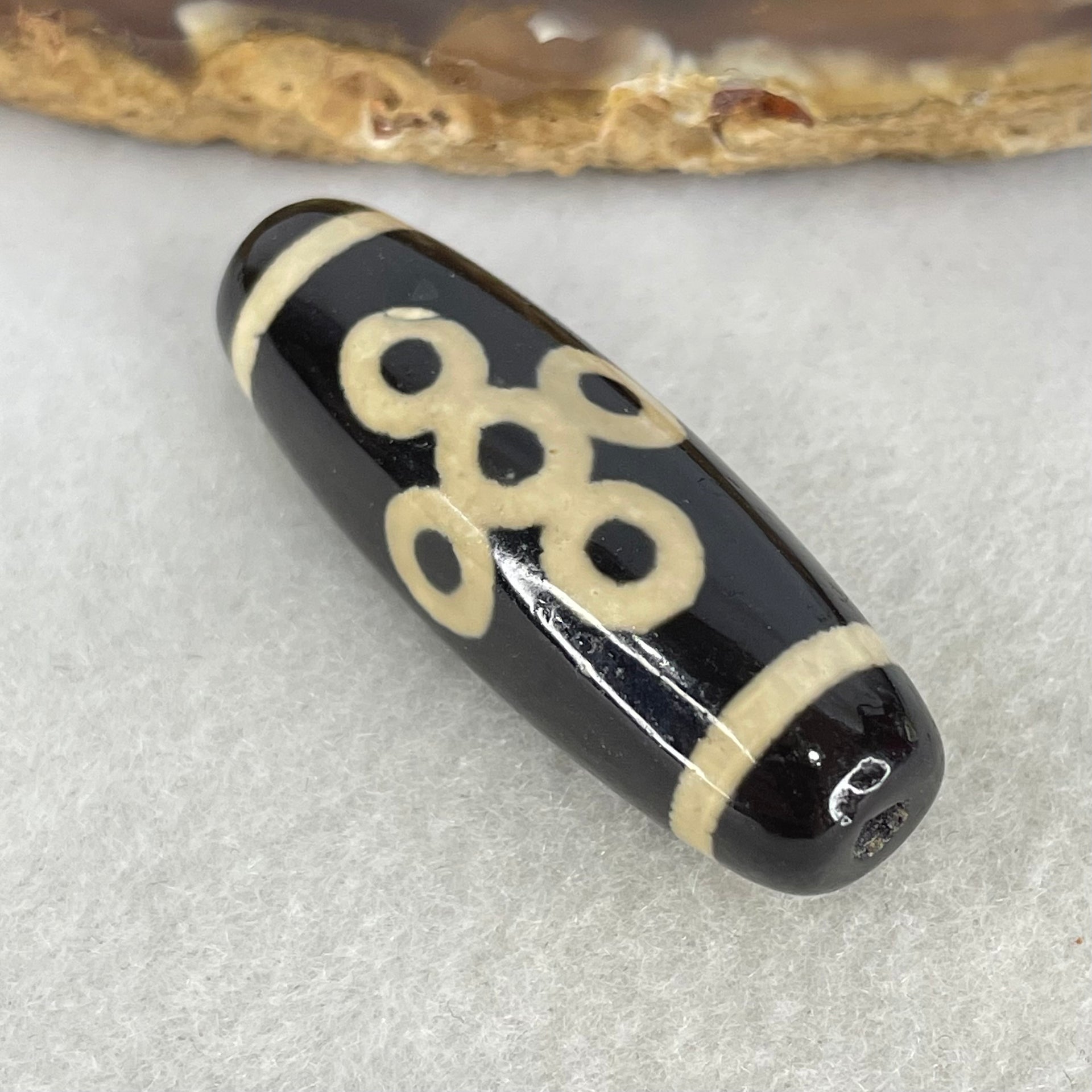 Natural Powerful Tibetan Old Oily Agate 5 Eyes Lightning Dzi Bead Heavenly Master (Tian Zhu) 五眼闪电天珠  10.91g 40.2 by 13.6mm - Huangs Jadeite and Jewelry Pte Ltd