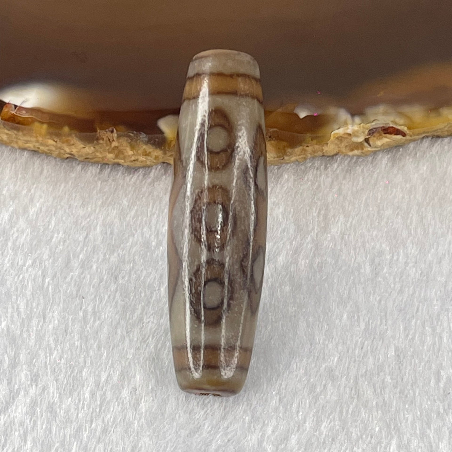 Natural Powerful Tibetan Old Oily Agate 6 Eye with 4 Eye Vajra Dzi Bead Heavenly Master (Tian Zhu) 六眼加四眼金刚杵天诛 7.68g 39.6 by 11.3mm - Huangs Jadeite and Jewelry Pte Ltd