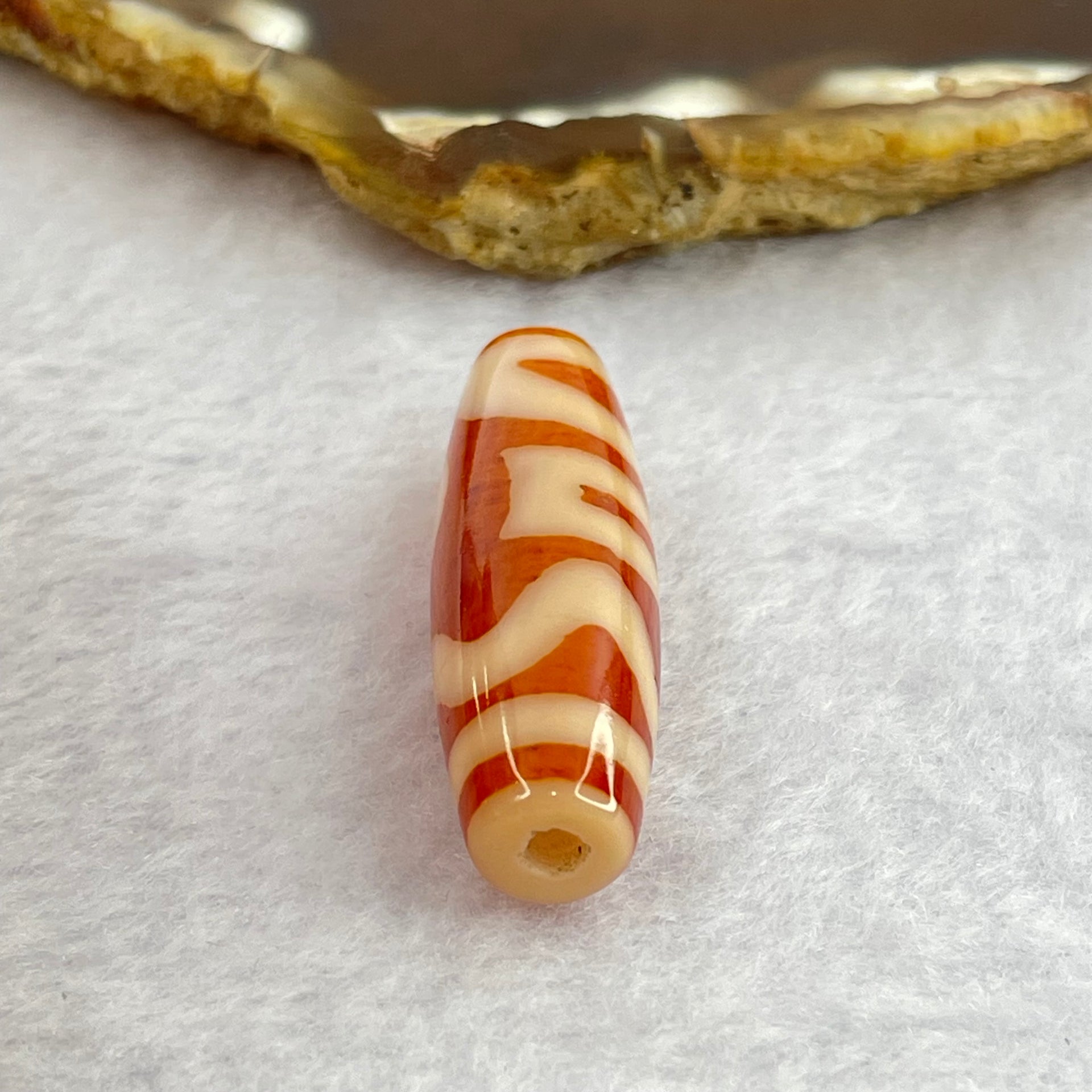 Natural Powerful Tibetan Old Oily Agate Sky Door Serenity 1 Eye Dzi Bead Heavenly Master (Tian Zhu) 一眼天诛 7.59g 38.3 by 11.5mm - Huangs Jadeite and Jewelry Pte Ltd