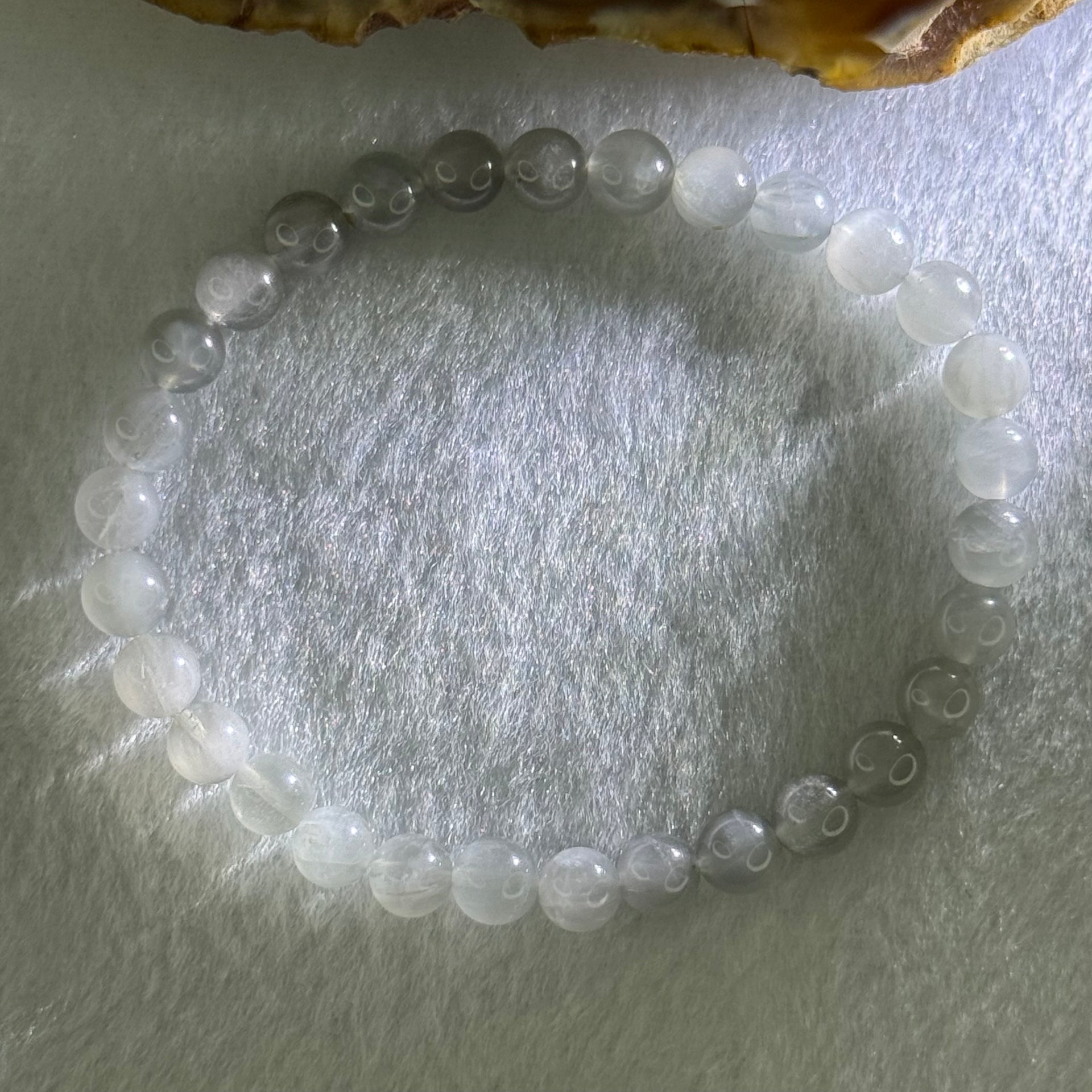 Natural Grey Rabbit Hair Beads Bracelet 9.59g 15.5cm 6.3mm 30 Beads - Huangs Jadeite and Jewelry Pte Ltd