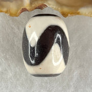 Natural Powerful Tibetan Old Oily Agate Tiger Tooth Daluo Dzi Bead Heavenly Master (Tian Zhu) 虎呀天诛 4.62g 17.6 by 13.1mm - Huangs Jadeite and Jewelry Pte Ltd