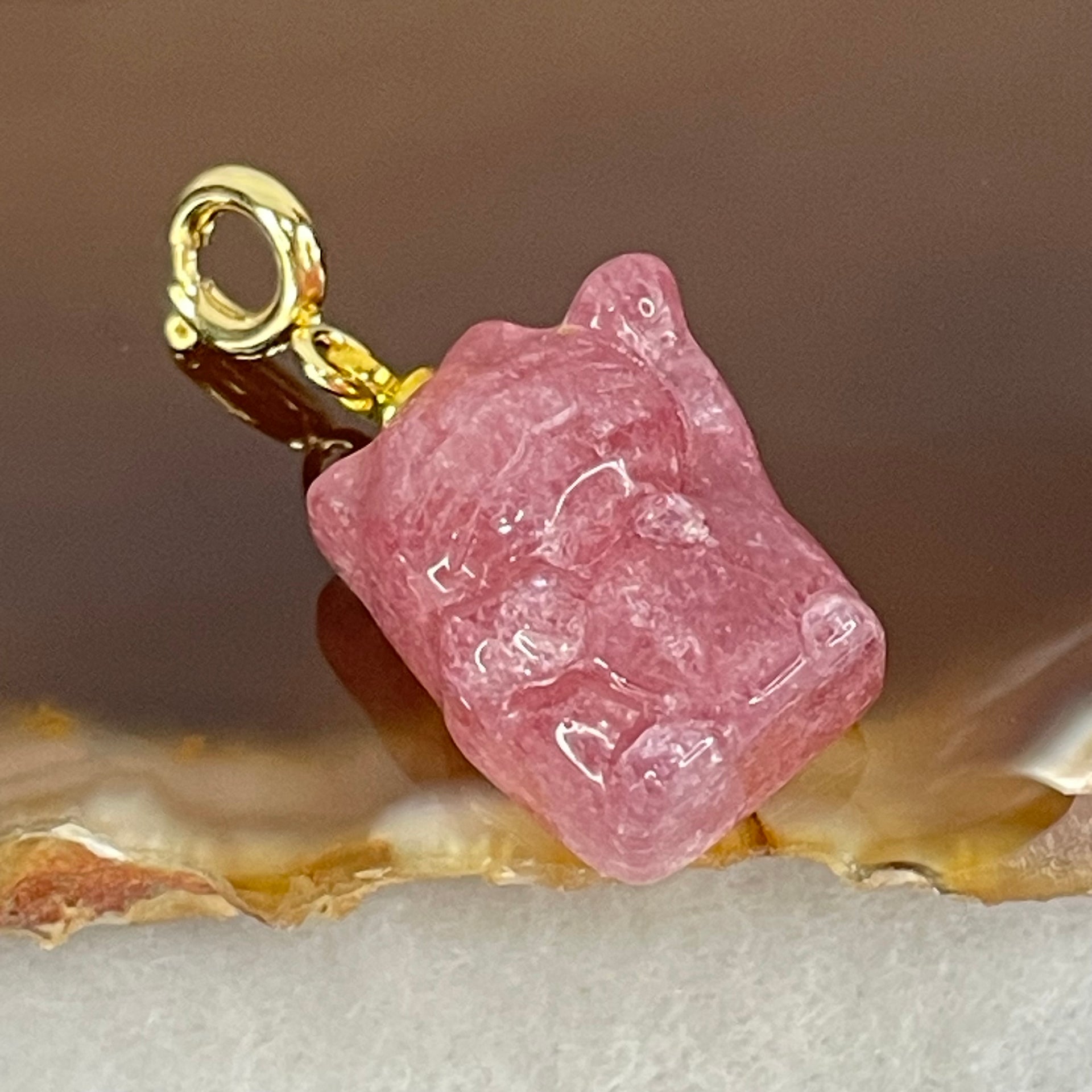 Natural Strawberry Quartz Fortune Cat Charm 3.89g 17.3 by 12.8 by 9.7mm - Huangs Jadeite and Jewelry Pte Ltd