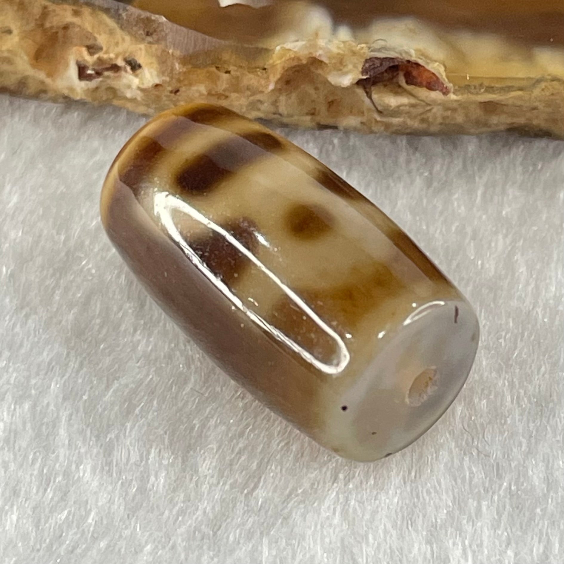 Natural Powerful Tibetan Old Oily Agate Double Cai Shen Dzi Bead Heavenly Master (Tian Zhu) 双财神长天珠 4.84g 20.4 by 11.6mm - Huangs Jadeite and Jewelry Pte Ltd
