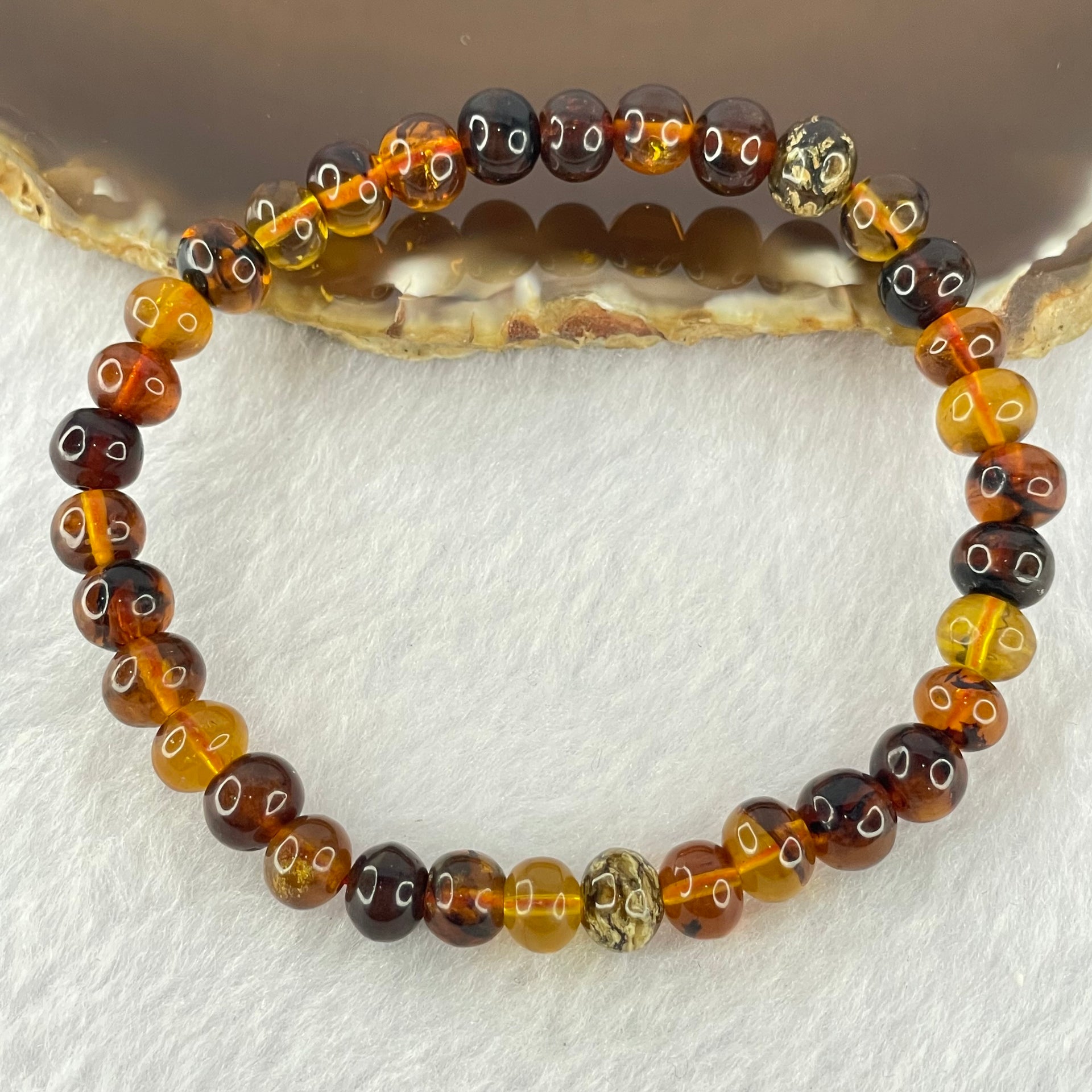 Natural Mixed Color Amber Beads Bracelet 6.74g 17.5cm 7.8mm 32 Beads - Huangs Jadeite and Jewelry Pte Ltd