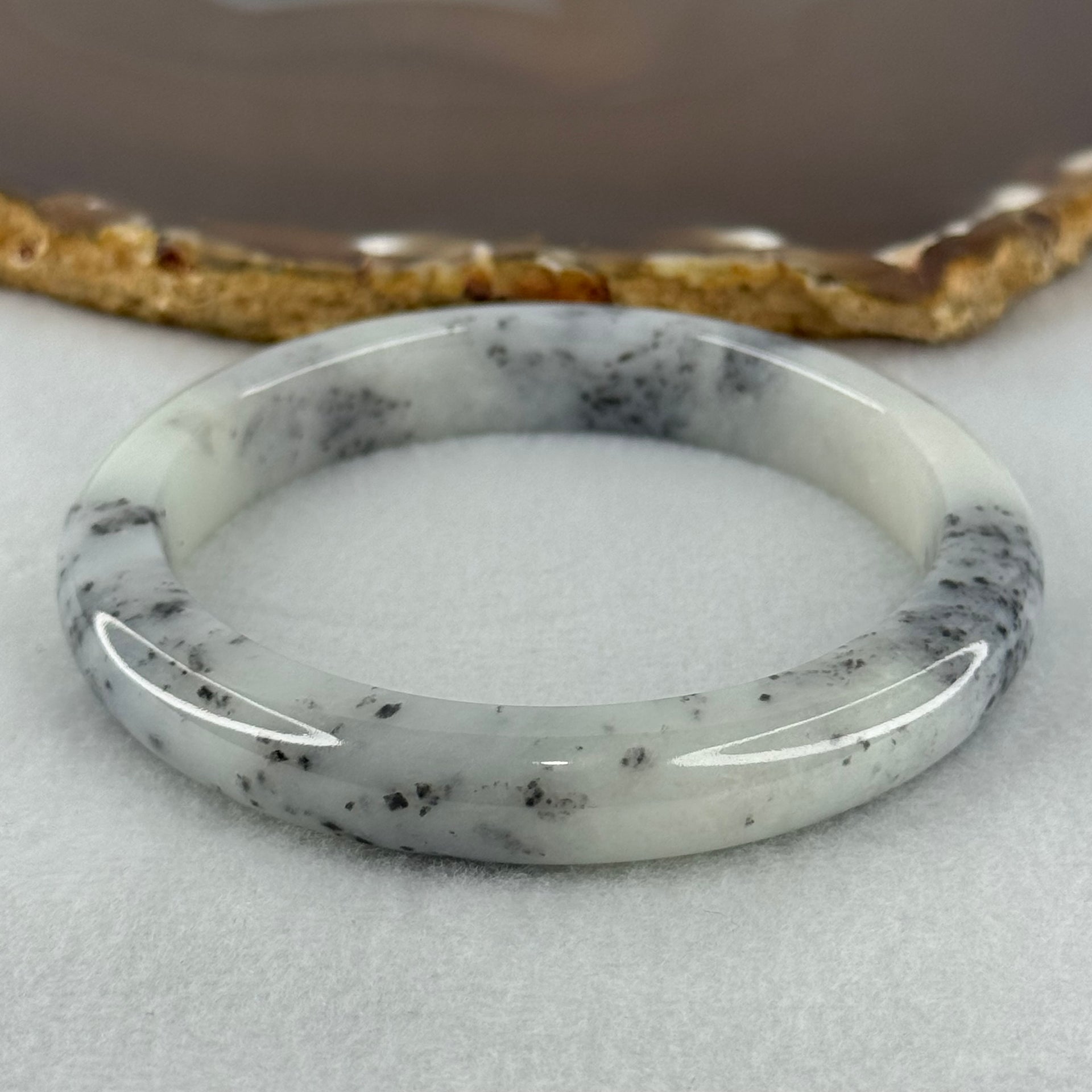 Type A Grey Wuji Piao Hua Jadeite Bangle Internal Diameter 58.3mm 50.61g 10.9 by 8.5mm (Close to Perfect) - Huangs Jadeite and Jewelry Pte Ltd