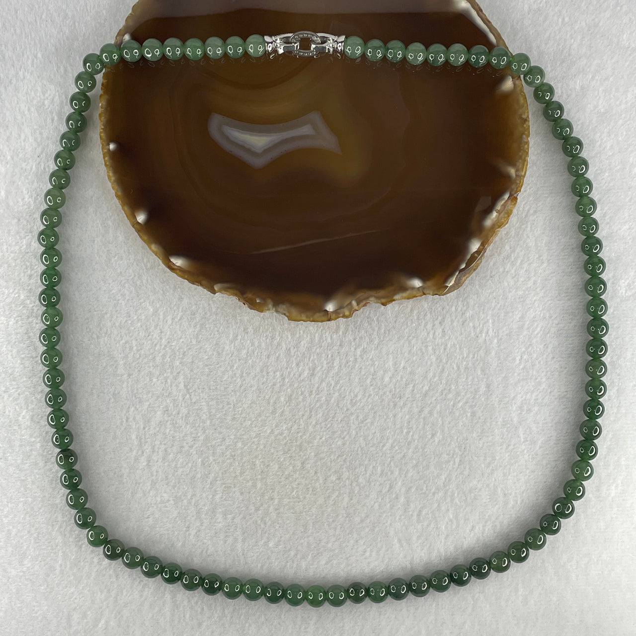 Certified Natural Type A Semi Icy Full Intense Green Jadeite Beads Necklace 76.07g 68cm 8.0mm 88 Beads