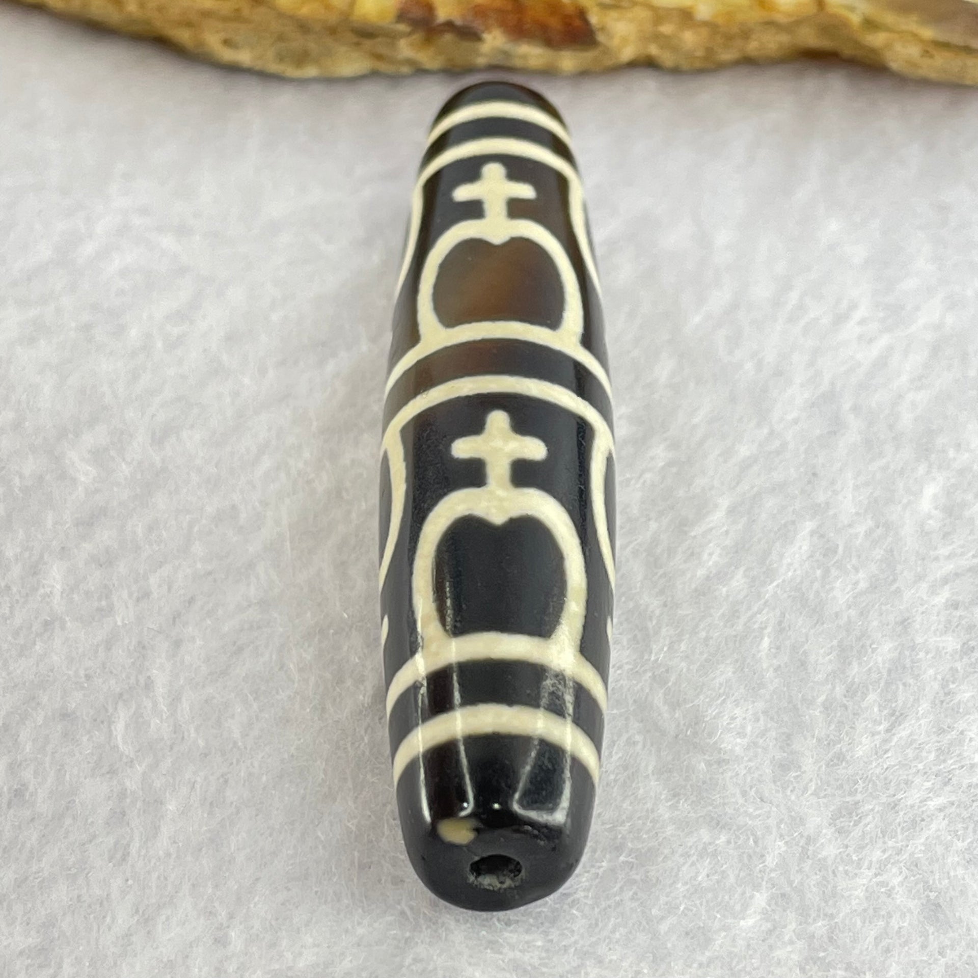 Natural Powerful Tibetan Old Oily Agate 8 Nectar Vessel Dzi Bead Heavenly Master (Tian Zhu) 花蜜容器眼天珠 14.99g 58.0 by 12.9mm - Huangs Jadeite and Jewelry Pte Ltd