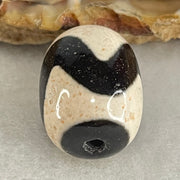 Natural Powerful Tibetan Old Oily Agate Tiger Tooth Daluo Dzi Bead Heavenly Master (Tian Zhu) 虎呀天诛 5.28g 17.9 13.9mm - Huangs Jadeite and Jewelry Pte Ltd