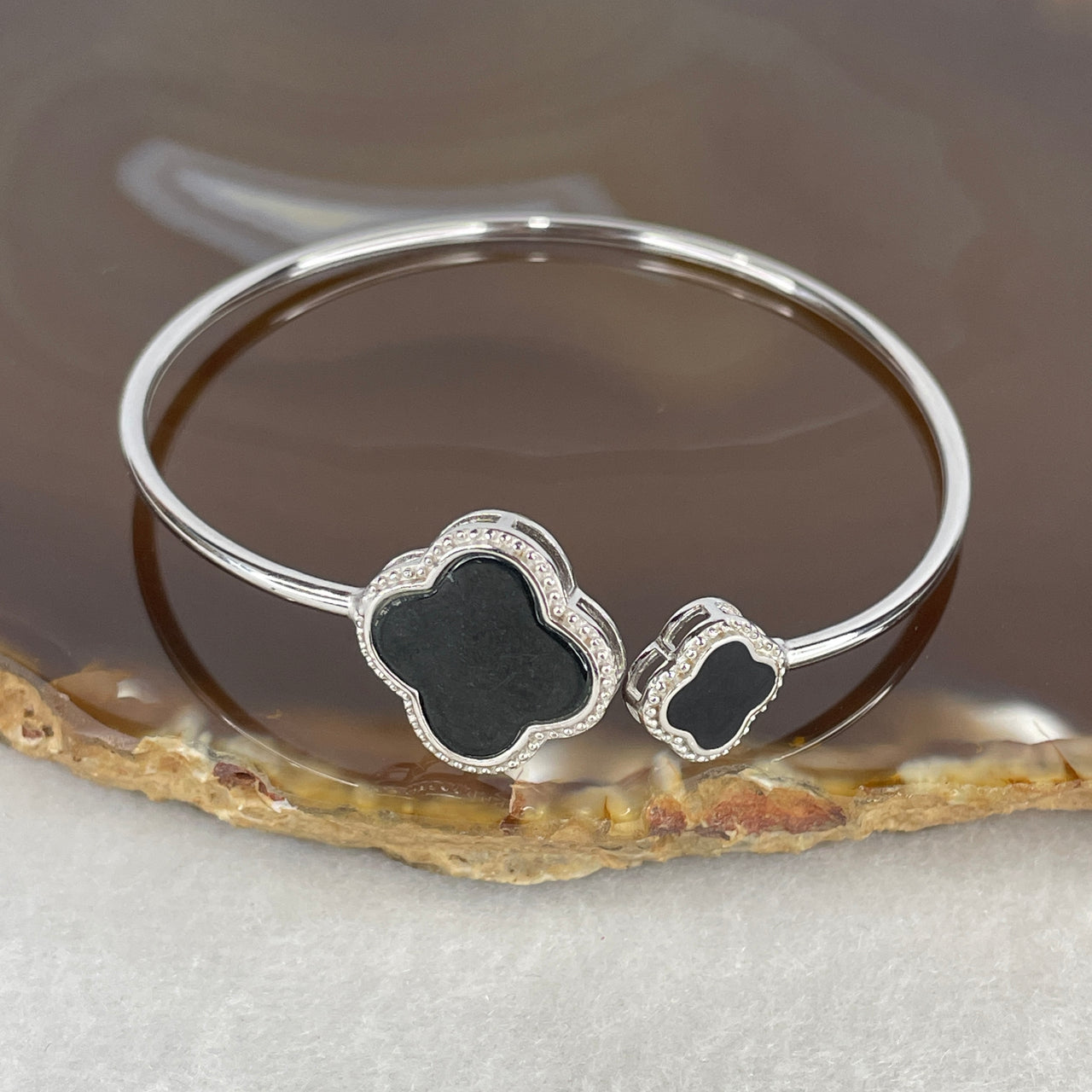 Type A Fully Translucent Black Omphacite Jadeite "Double Four-Leaf Clover" Bangle | Solid S925 Sterling Silver Setting | 17cm Imperial "Symphony of Serendipity" Protection Bangle (5.19g 11.6x2.0mm and 6.2x1.5mm)