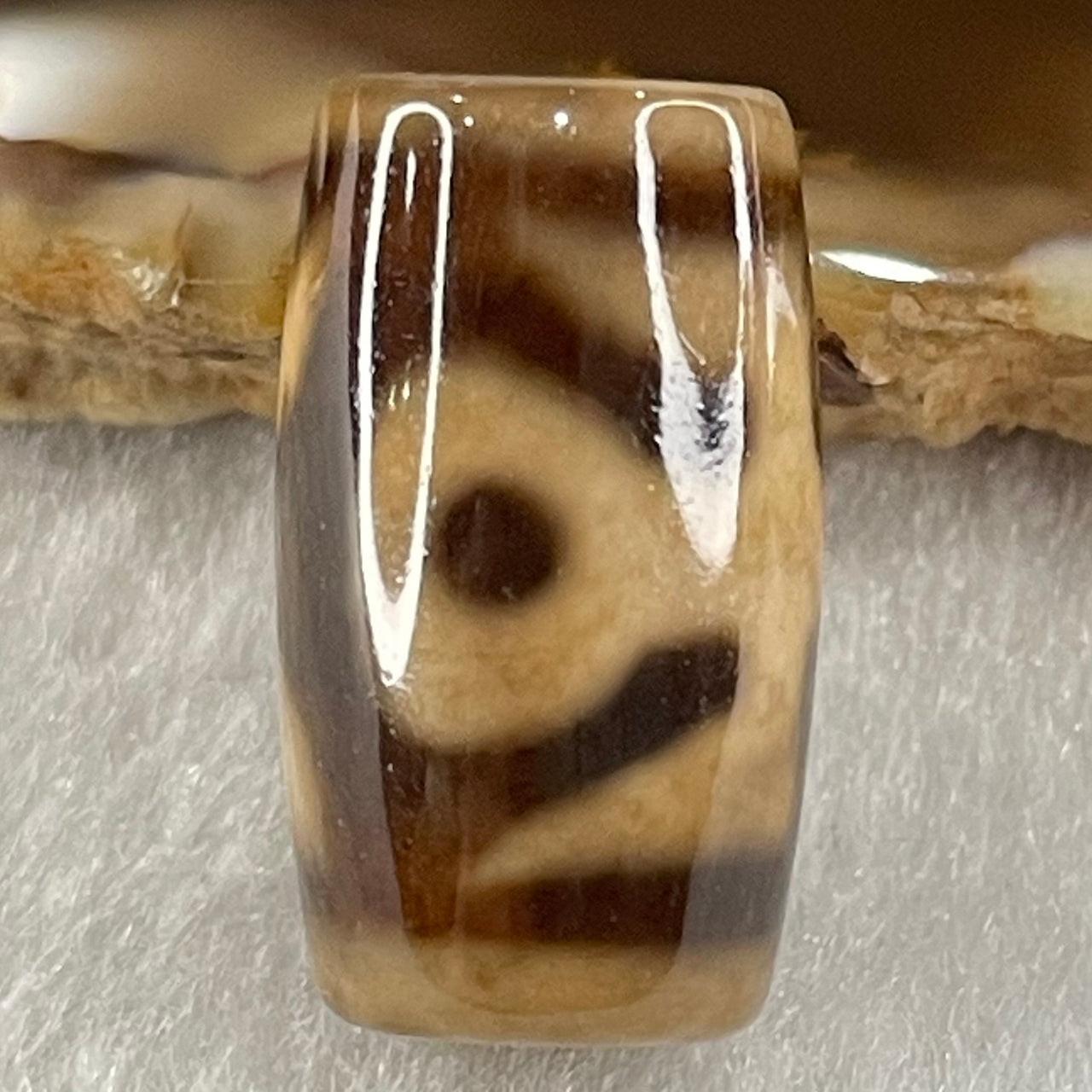 Natural Powerful Tibetan Old Oily Agate Patina Guiren Tairen Human Dzi Bead Totem Amulet Heavenly Master (Tian Zhu) 贵人天诛 4.96g 20.6 by 11.8mm - Huangs Jadeite and Jewelry Pte Ltd