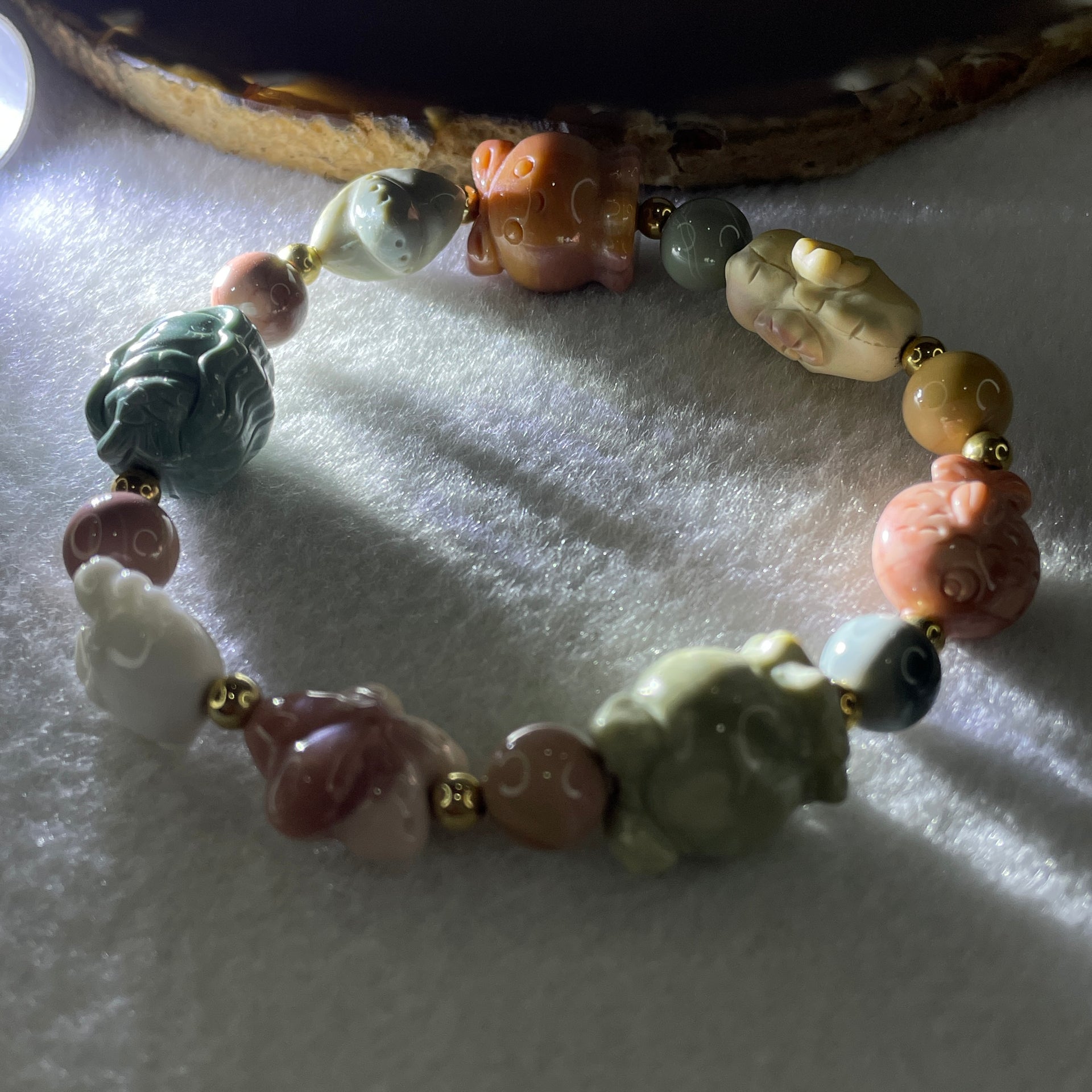 Certified Natural Alashan Agate Pink Starfish with Fish and Crab Bracelet 32.110g 16.5cm 15.1 by 17.1 by 14.6mm - Huangs Jadeite and Jewelry Pte Ltd