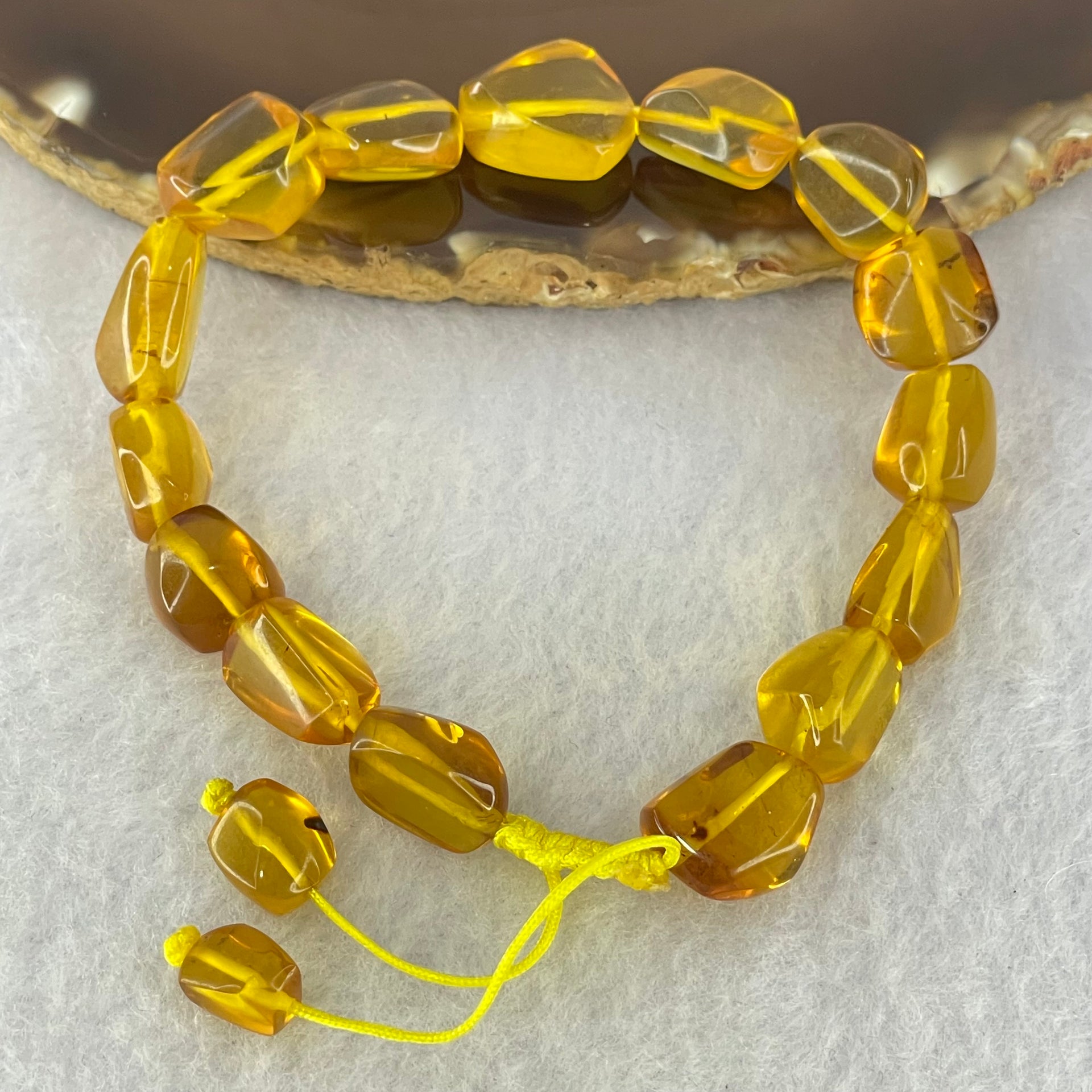 Natural Yellow Amber Beads String Bracelet 11.10g 18cm 14.0 by 11.8 by 8.1mm 15 Beads - Huangs Jadeite and Jewelry Pte Ltd