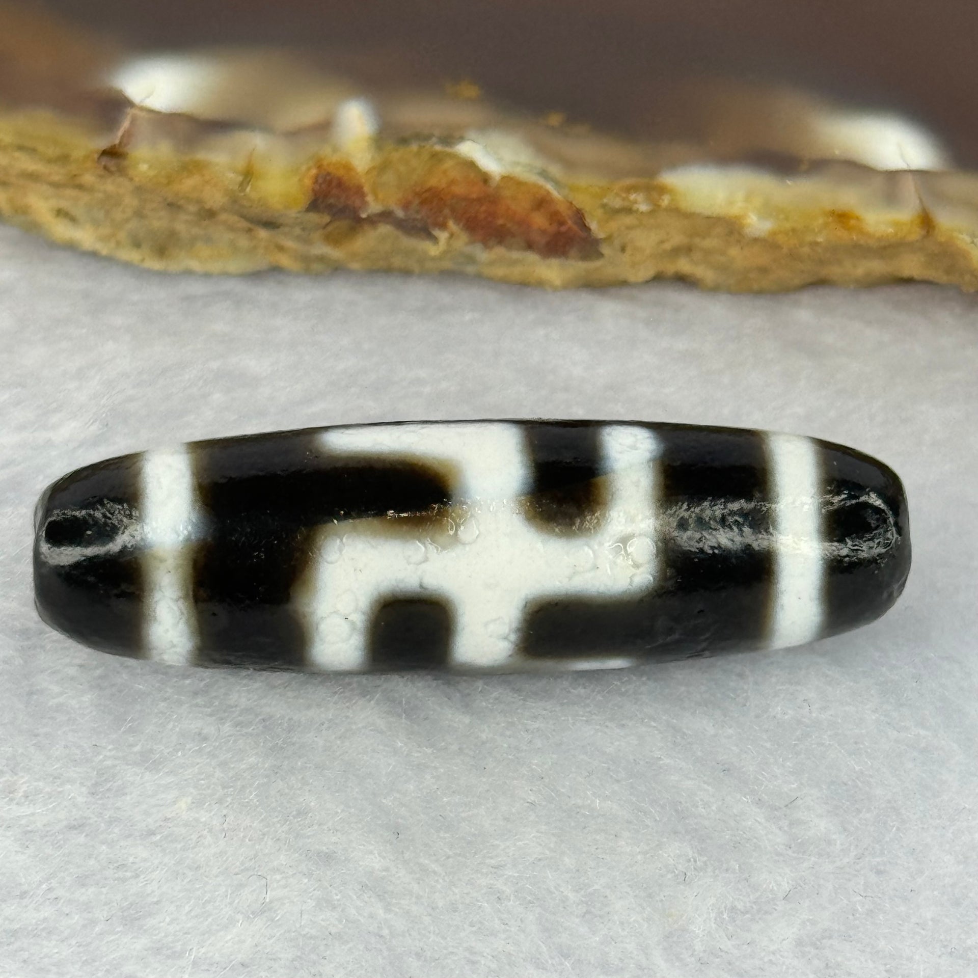 Natural Powerful Tibetan Old Oily Agate 1 Eye With Hotu Dzi Bead 6.96g 37.3 by 11.3mm - Huangs Jadeite and Jewelry Pte Ltd