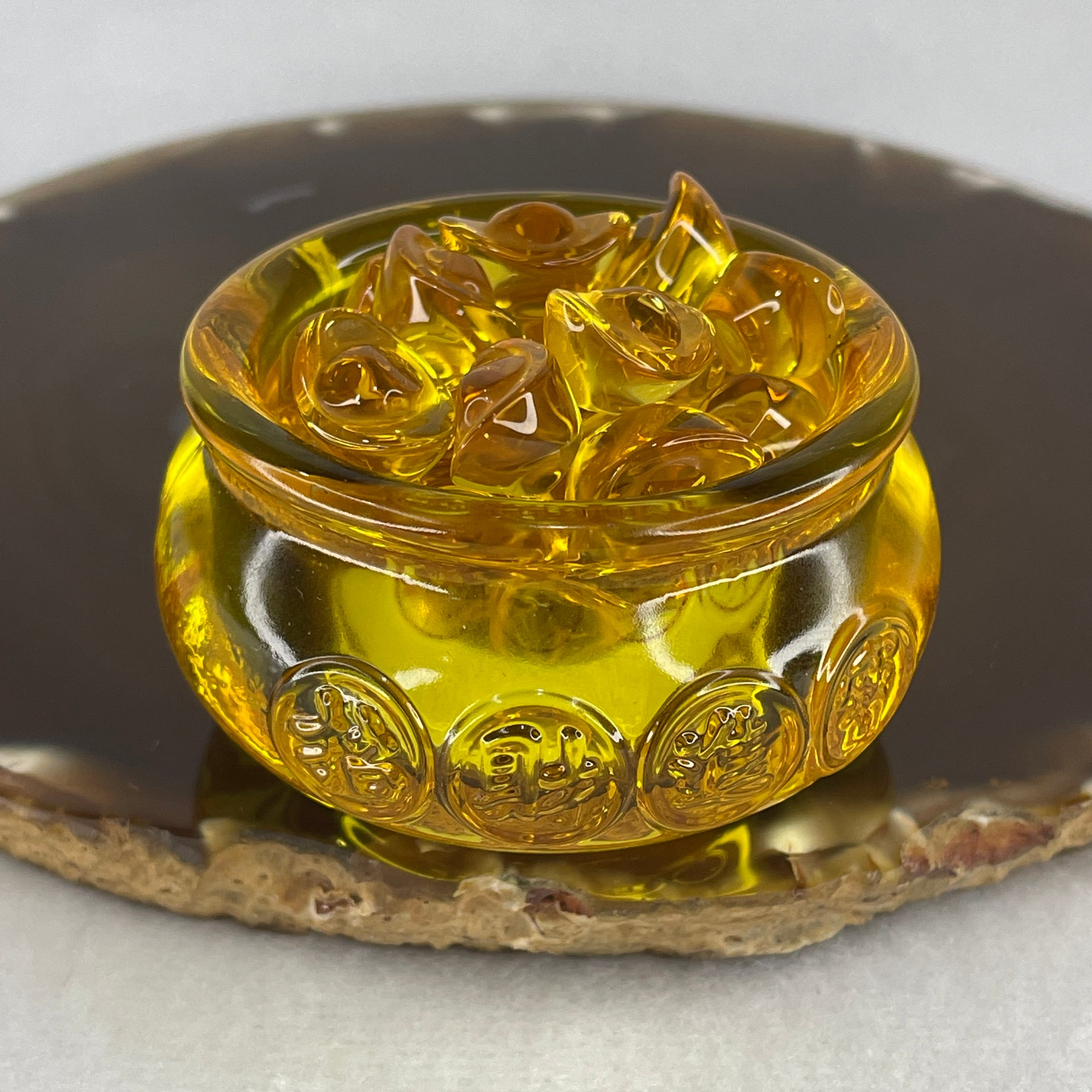 Yellow Liuli Wealth Pot with Ingot Yuan Bao Display Total Weight 150.37g 59.4 by 37.0mm - Huangs Jadeite and Jewelry Pte Ltd