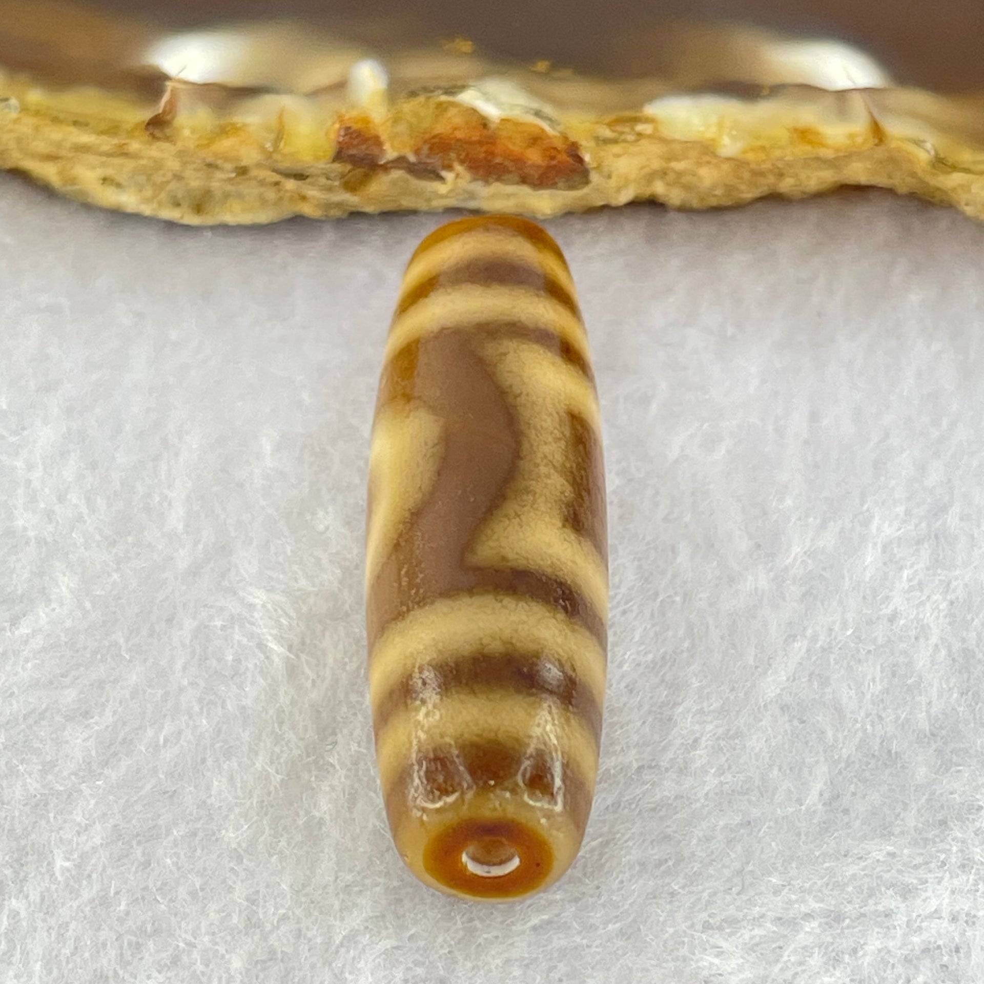 Natural Powerful Tibetan Old Oily Agate Sky Door Serenity 1 Eye Dzi Bead Heavenly Master (Tian Zhu) 一眼天诛 7.74g 38.8 by 11.5mm - Huangs Jadeite and Jewelry Pte Ltd