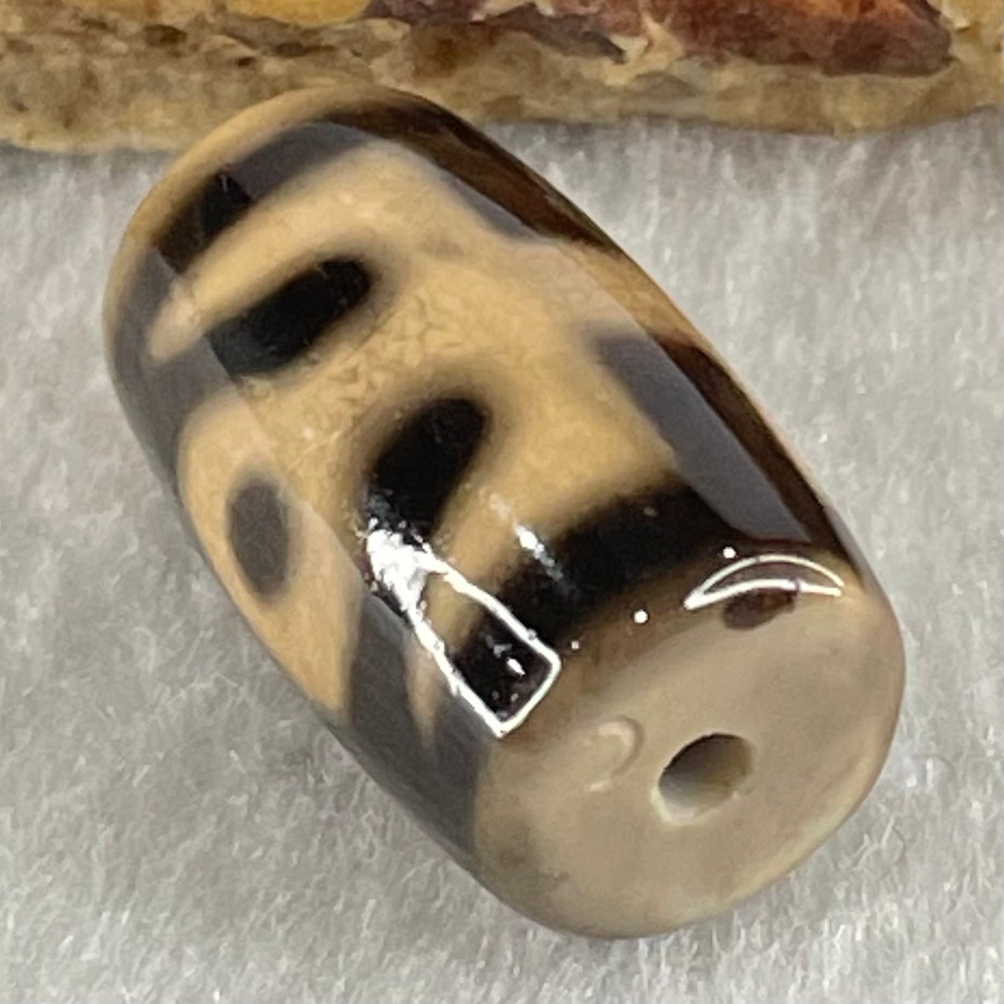Natural Powerful Tibetan Old Oily Agate Patina Guiren Tairen Human Dzi Bead Totem Amulet Heavenly Master (Tian Zhu) 贵人天诛 4.55g 19.6 by 11.5mm - Huangs Jadeite and Jewelry Pte Ltd
