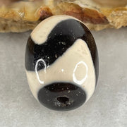 Natural Powerful Tibetan Old Oily Agate Tiger Tooth Daluo Dzi Bead Heavenly Master (Tian Zhu) 虎呀天诛 4.54g 17.7 by 12.9mm - Huangs Jadeite and Jewelry Pte Ltd