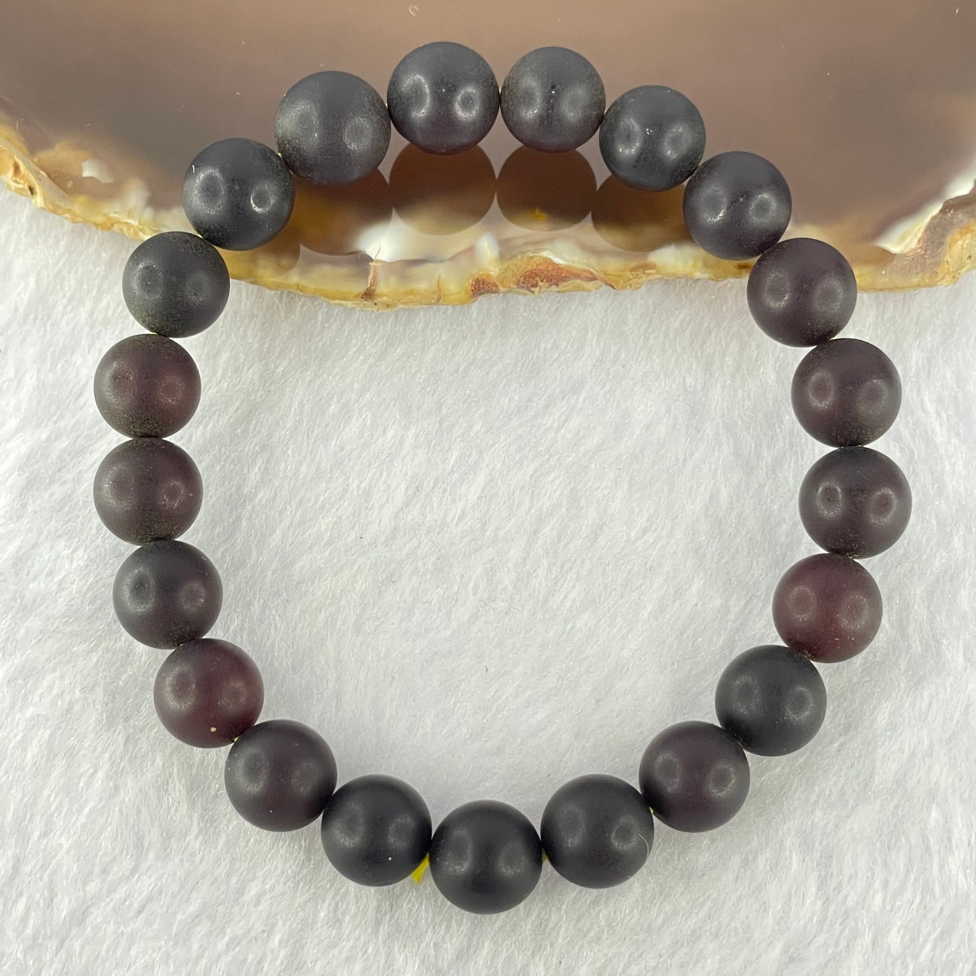Natural Iron Blood King Amber Beads Bracelet 天然铁血王琥珀手链 8.98g 16.5cm 9.1mm 21 Beads - Huangs Jadeite and Jewelry Pte Ltd