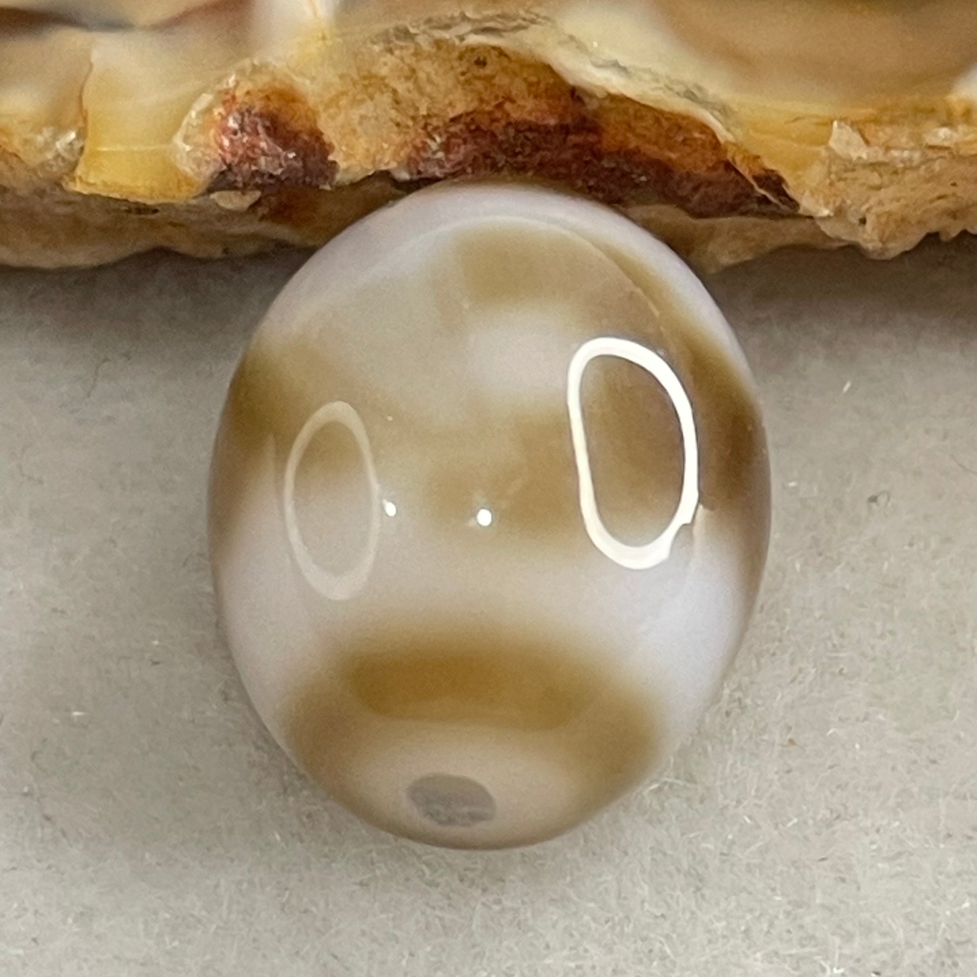 Natural Powerful Tibetan Old Oily Agate 3 Eyes Dzi Bead Heavenly Master (Tian Zhu) 三眼天诛 2.90g 14.1 by 12.1mm - Huangs Jadeite and Jewelry Pte Ltd