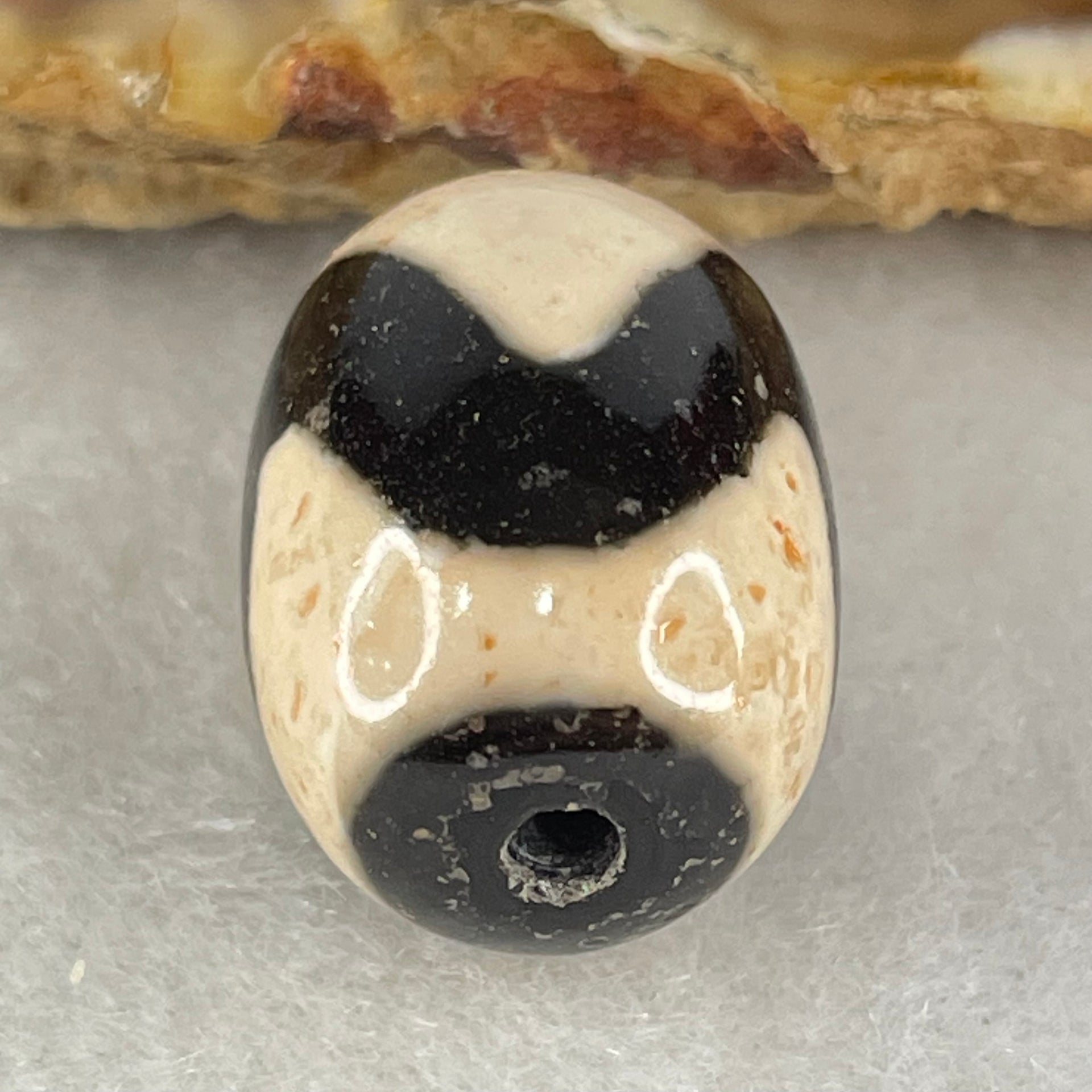 Natural Powerful Tibetan Old Oily Agate Tiger Tooth Daluo Dzi Bead Heavenly Master (Tian Zhu) 虎呀天诛 4.87g 17.5 by 13.5mm - Huangs Jadeite and Jewelry Pte Ltd