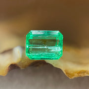 Natural Colombia Green Emerald (Beryl) Cut-Cornered Rectangular step cut 1.07ct 7.1 by 5.7 by 3.1mm - Huangs Jadeite and Jewelry Pte Ltd