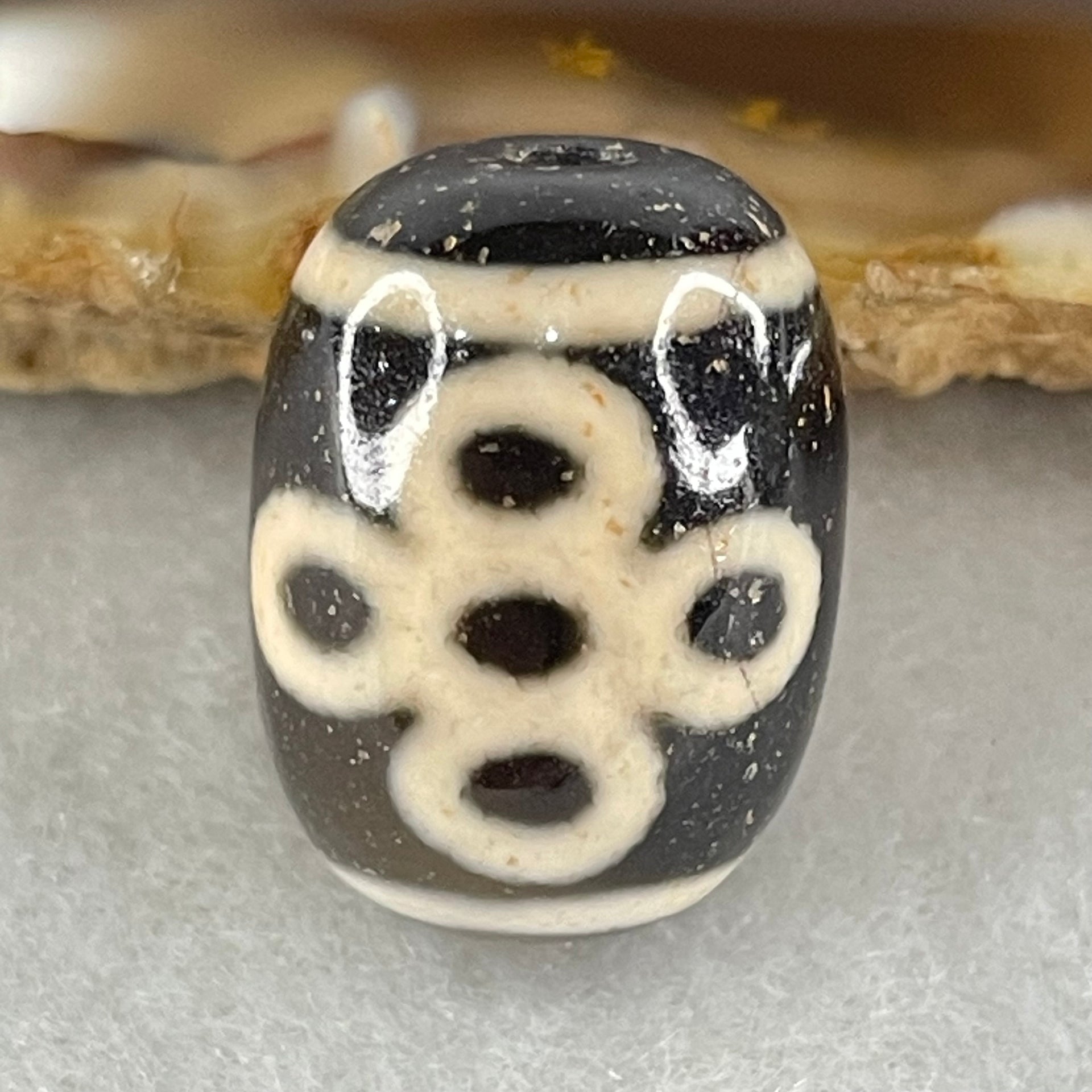 Natural Powerful Tibetan Old Oily Agate 5 Eyes Lightning Dzi Bead Heavenly Master (Tian Zhu) 五眼闪电天珠 4.85g 17.6 by 13.4mm - Huangs Jadeite and Jewelry Pte Ltd