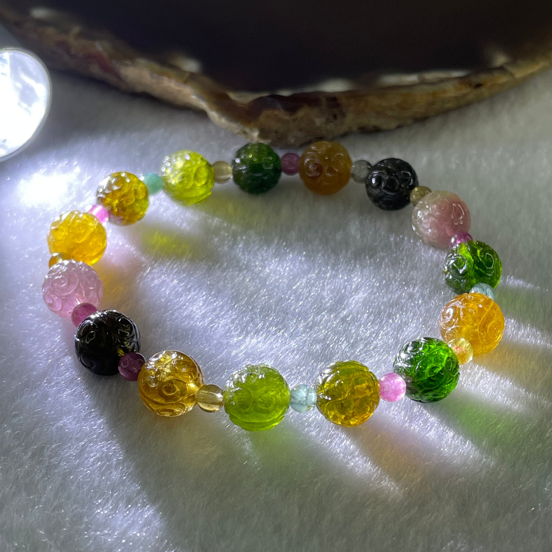 Good Grade Natural Tourmaline Crystal Beads Bracelet 15.43g 14cm 8.7mm 15Beads - Huangs Jadeite and Jewelry Pte Ltd