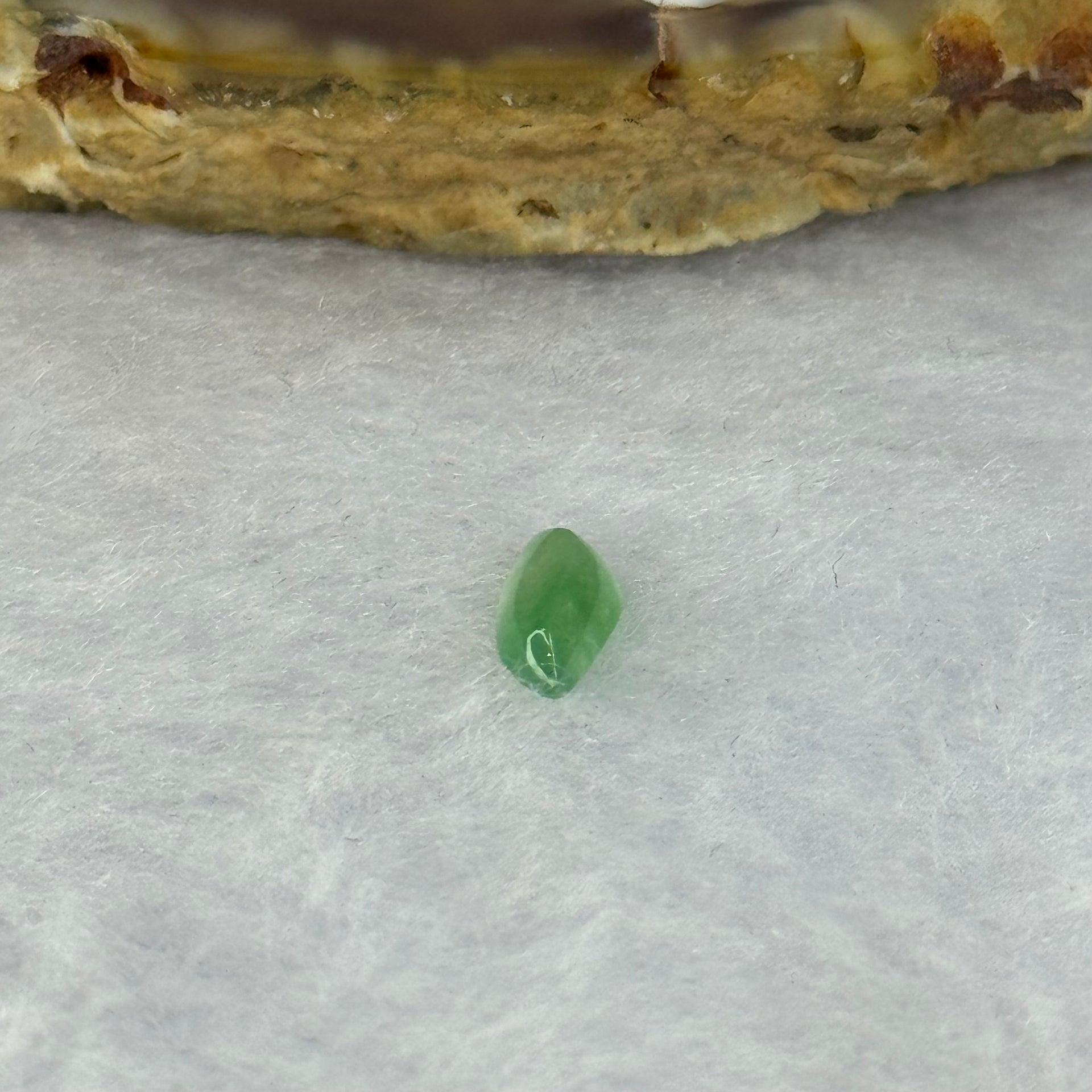 Type A ICY Apple Green Jadeite Jade Stone For Setting 0.45ct 7.2 by 3.5 by 2.1mm - Huangs Jadeite and Jewelry Pte Ltd