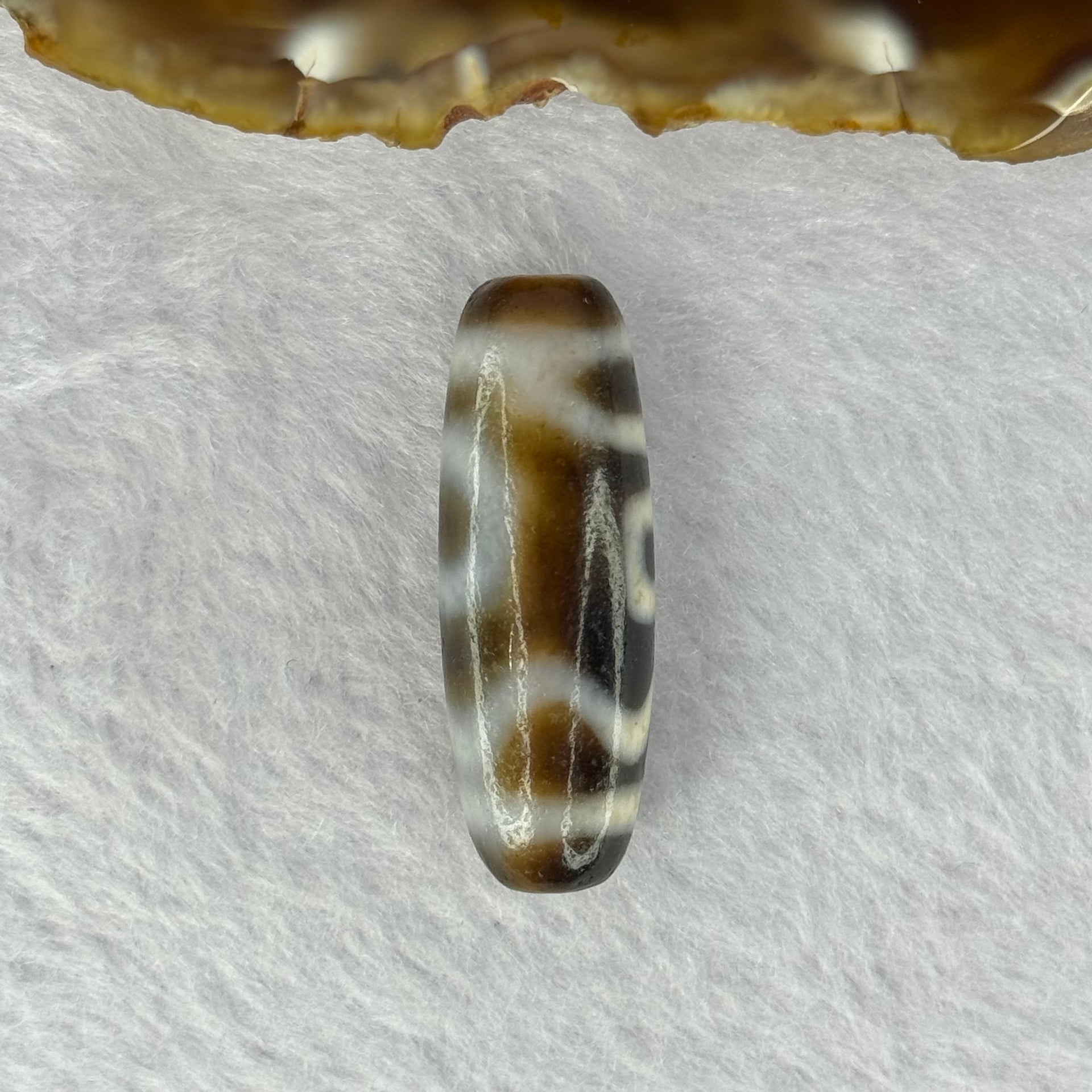 Natural Powerful Tibetan Old Oily Agate Sky Door Serenity 1 Eye Dzi Bead Heavenly Master (Tian Zhu) 一眼天诛 10.09g 37.6 by 13.2mm - Huangs Jadeite and Jewelry Pte Ltd