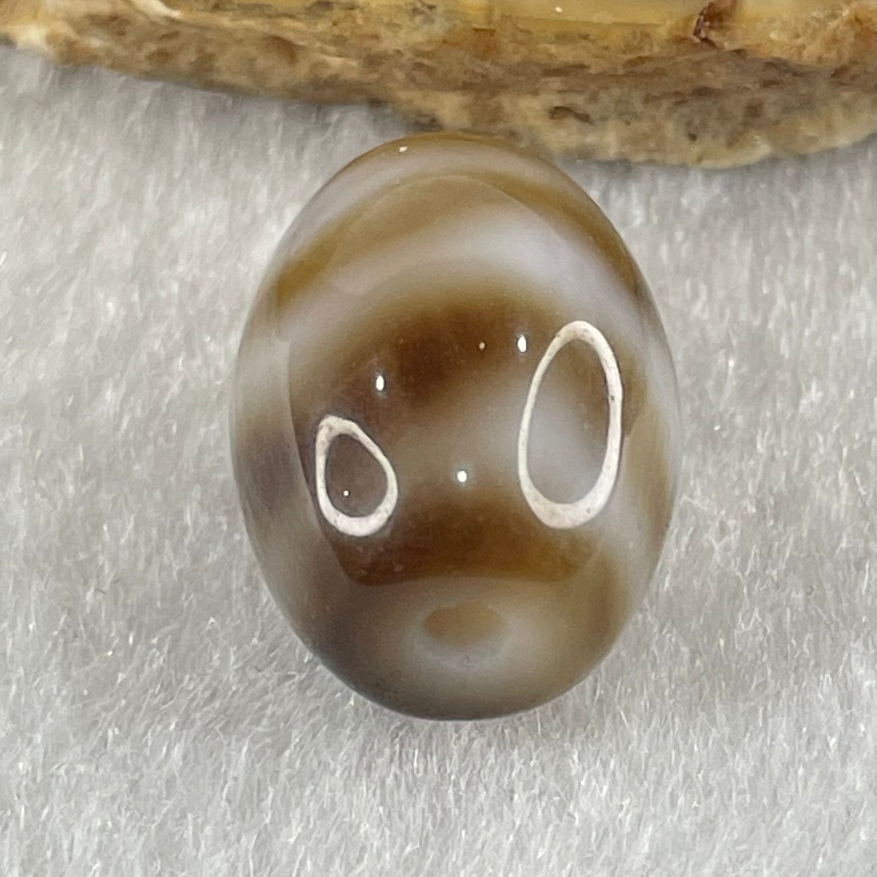 Natural Powerful Tibetan Old Oily Agate Double Tiger Tooth Daluo Dzi Bead Heavenly Master (Tian Zhu) 虎呀天诛 3.22g 15.5 by 11.9mm - Huangs Jadeite and Jewelry Pte Ltd