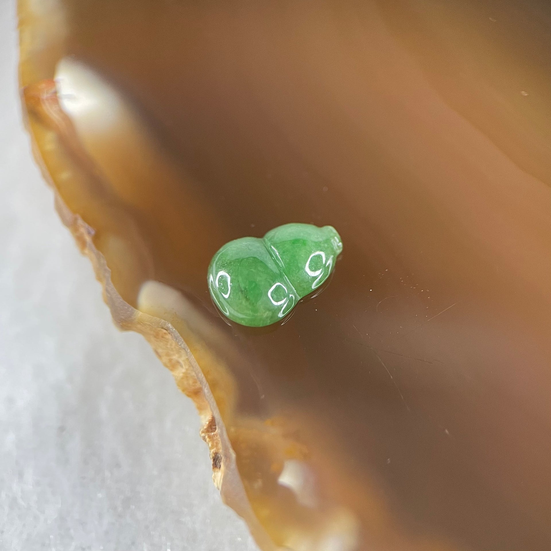 Type A Old Mine Full Green Jadeite Hulu Charm Stone For Setting 0.31g 9.6 by 6.5 by 2.8mm - Huangs Jadeite and Jewelry Pte Ltd