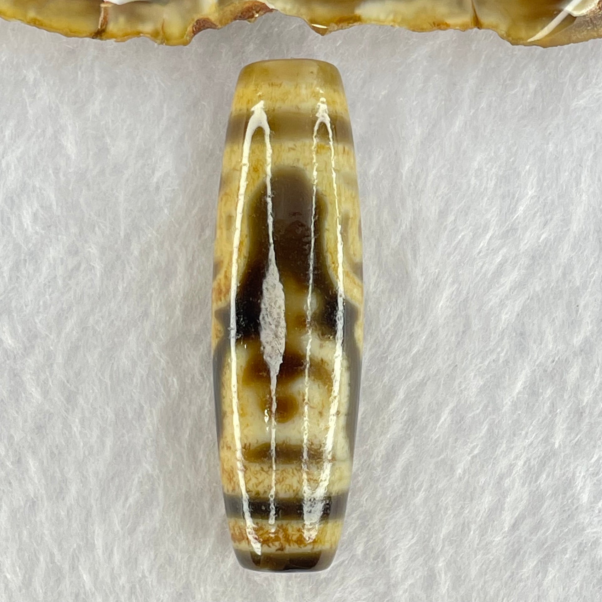 Natural Powerful Tibetan Old Oily Agate 4 Nectar Vessel Dzi Bead Heavenly Master (Tian Zhu) 花蜜容器眼天珠 16.67g 49.0 by 14.8mm - Huangs Jadeite and Jewelry Pte Ltd