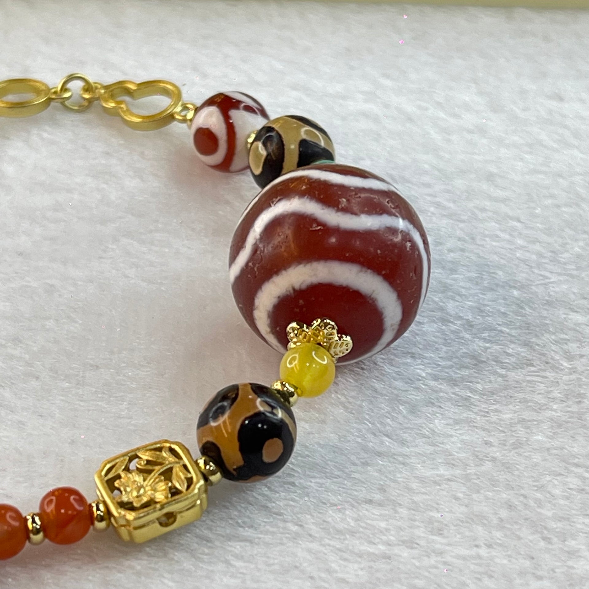 Natural Agate Necklace with Tian Zhu Dzi Beads (4 Lines, 1 Eye Sky Door and 3 Eyes) with Turquoise Beads 23.29g 17.9 by 18.3mm 1 Bead 12.3 by 8.4mm 2 Beads 8.3mm 4 Beads - Huangs Jadeite and Jewelry Pte Ltd