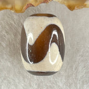 Natural Powerful Tibetan Old Oily Agate Tiger Tooth Daluo Dzi Bead Heavenly Master (Tian Zhu) 虎呀天诛 4.03g 17.0 by 12.4mm - Huangs Jadeite and Jewelry Pte Ltd