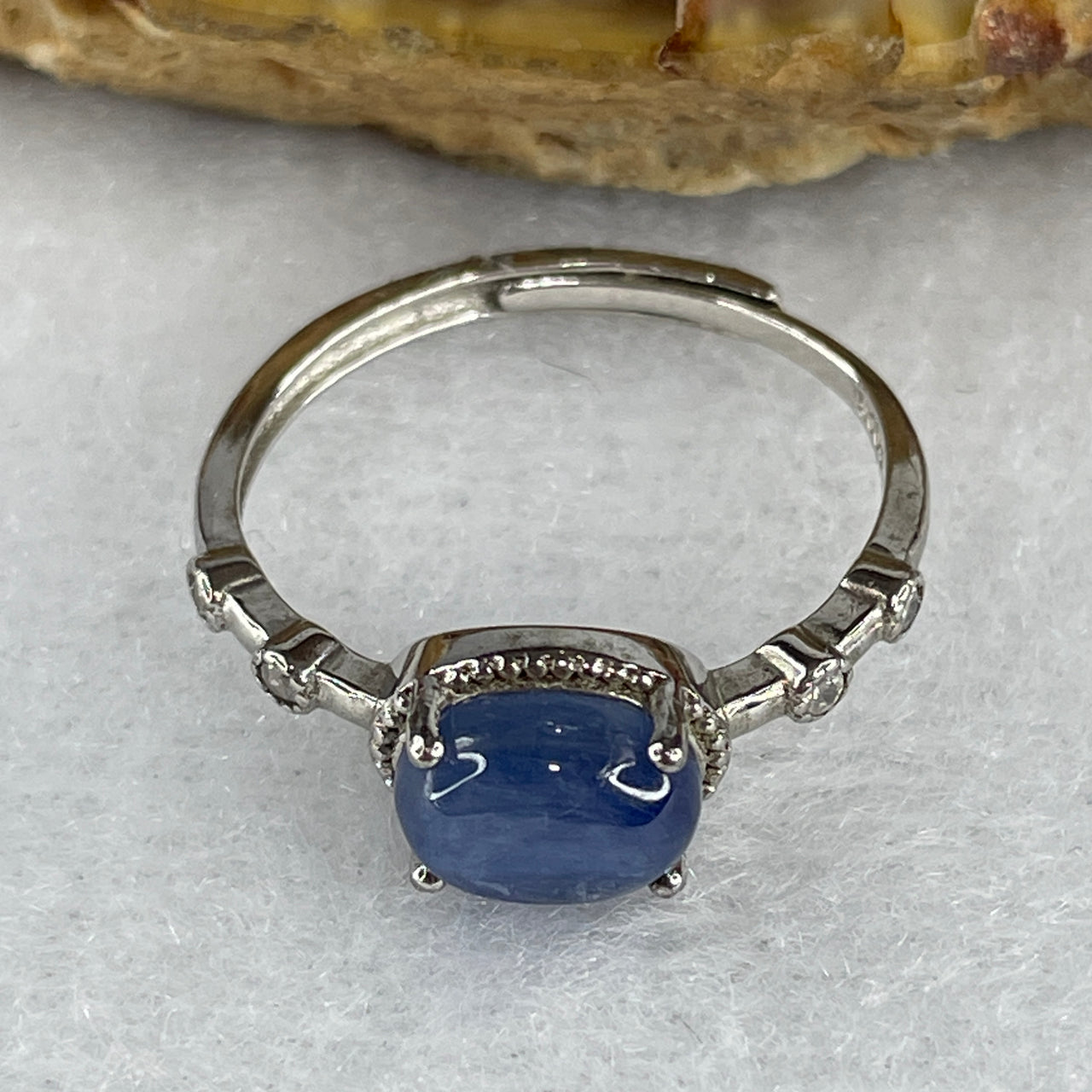 Natural Blue Kyanite Bead in S925 Sliver Adjustable Ring 1.86g 7.9 by 5.9 by 3.5mm - Huangs Jadeite and Jewelry Pte Ltd