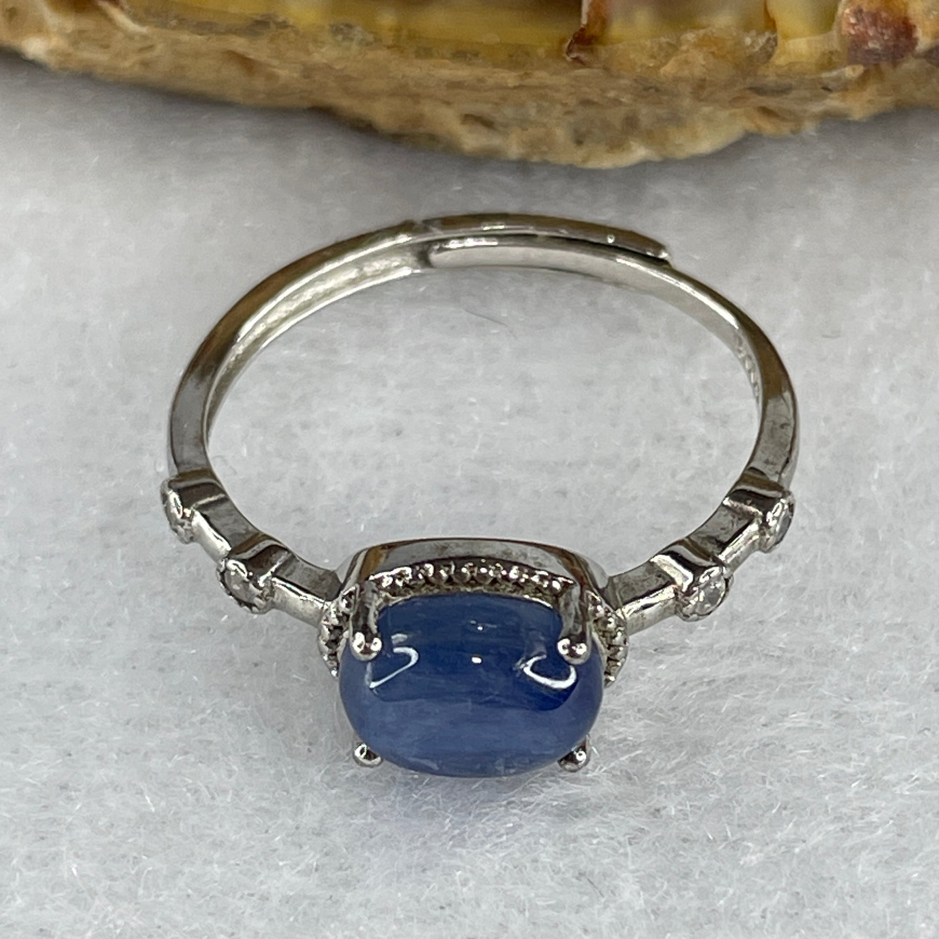 Natural Blue Kyanite Bead in S925 Sliver Adjustable Ring 1.86g 7.9 by 5.9 by 3.5mm - Huangs Jadeite and Jewelry Pte Ltd